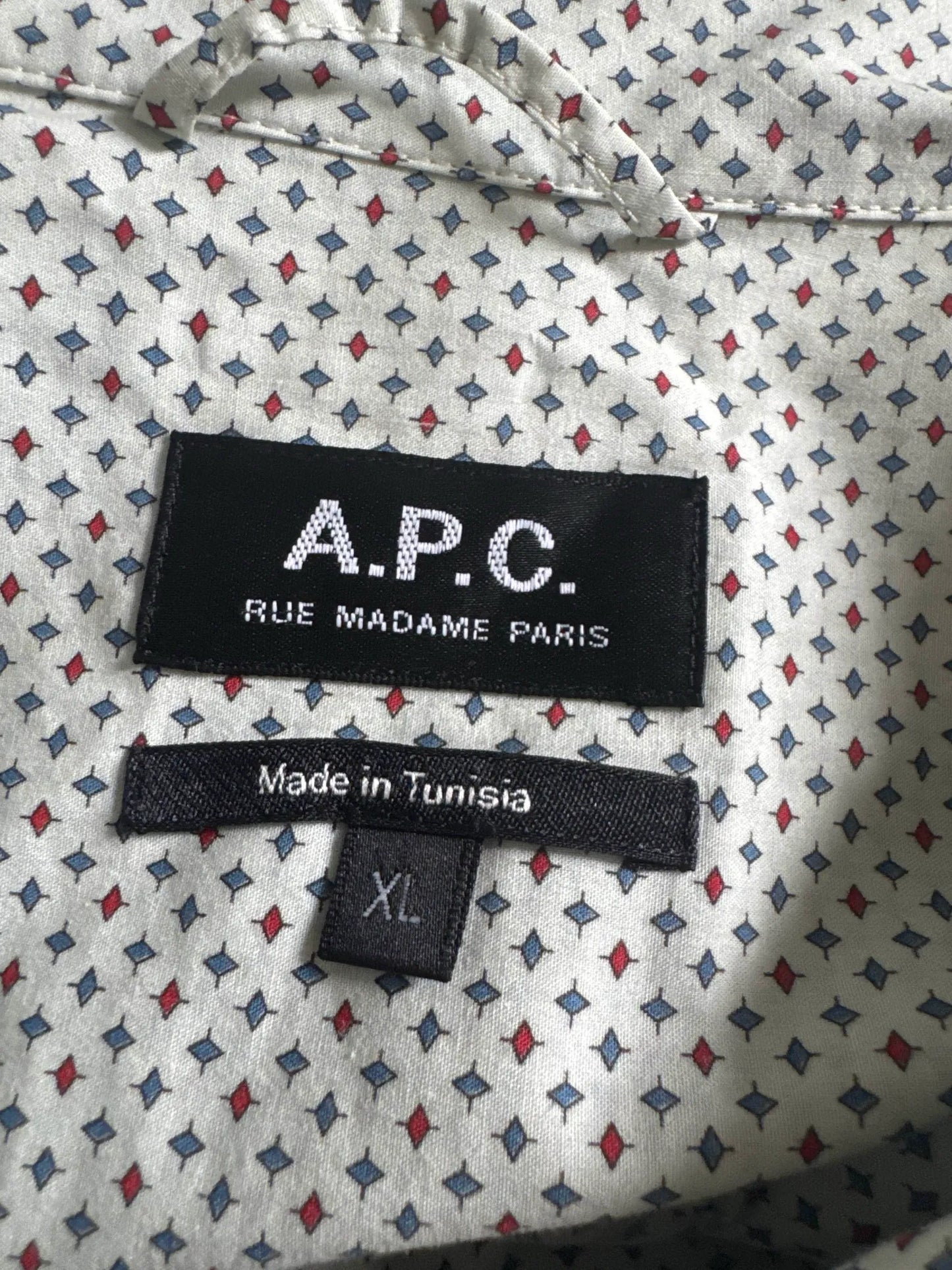 APC-skjorta
