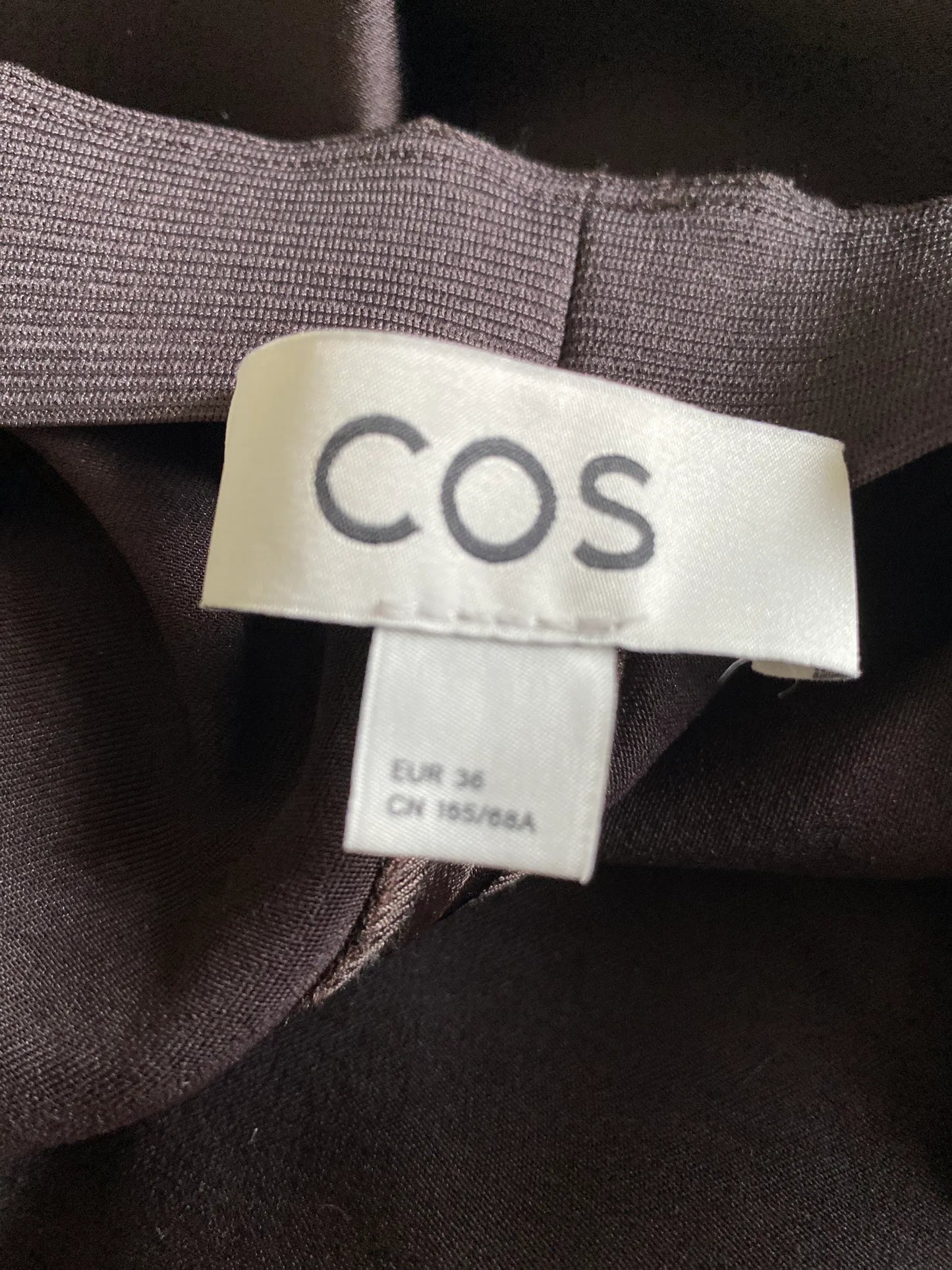 Cos-byxor NWOT