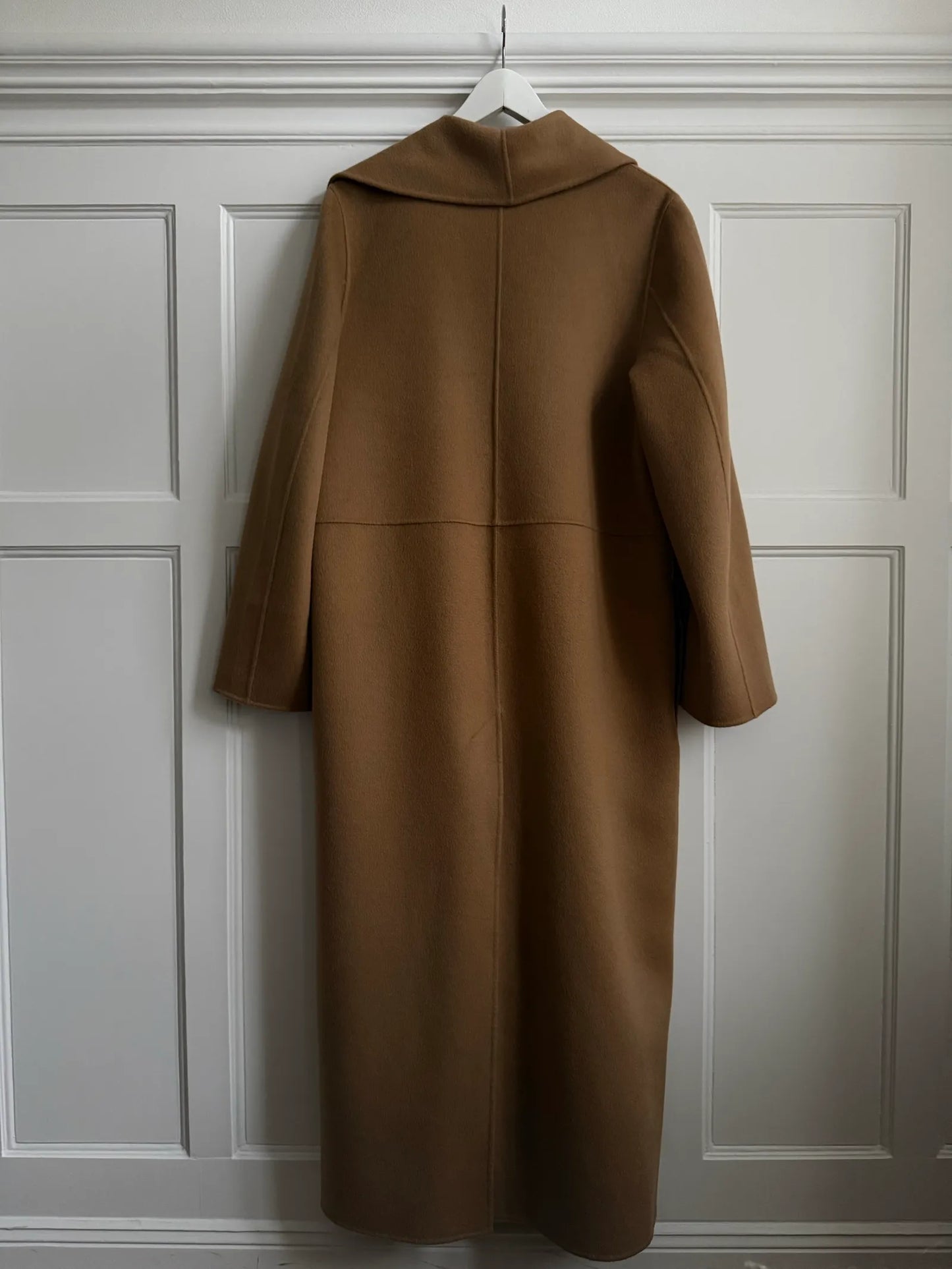 Toteme Robe-ullkappa NWOT