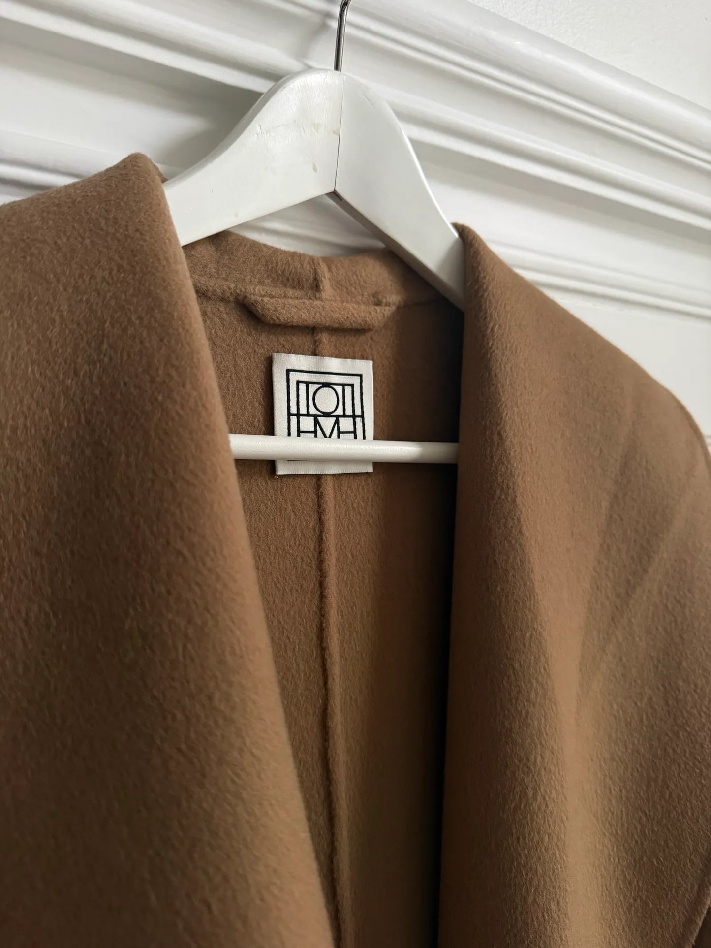 Toteme Robe-ullkappa NWOT