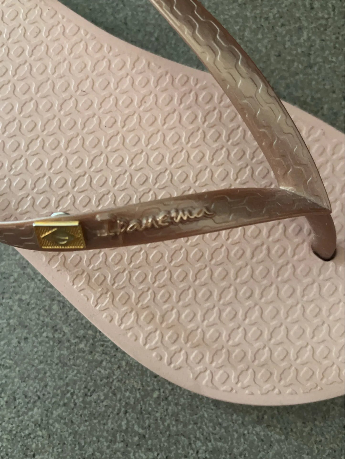 Ipanema-flip-flops NWOT