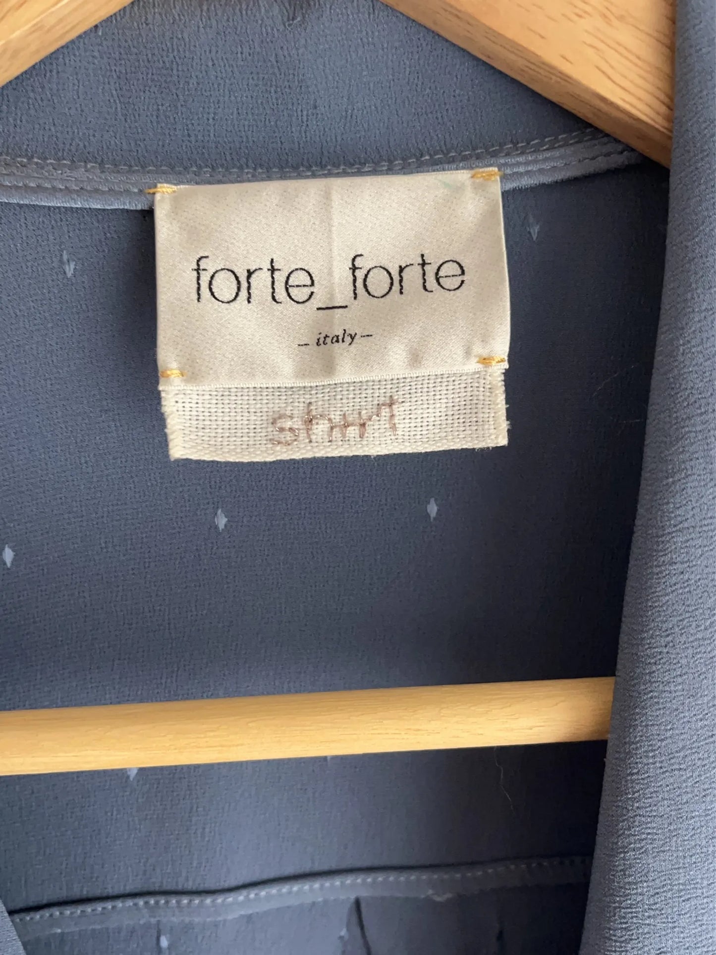Forte_Forte-sidenblus NWOT
