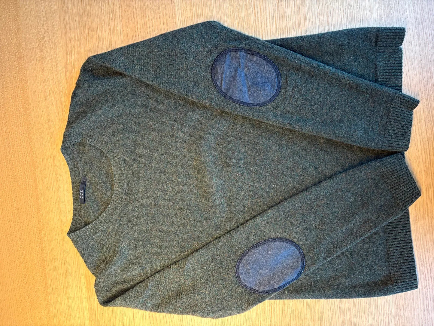 Cos-ulltröja
