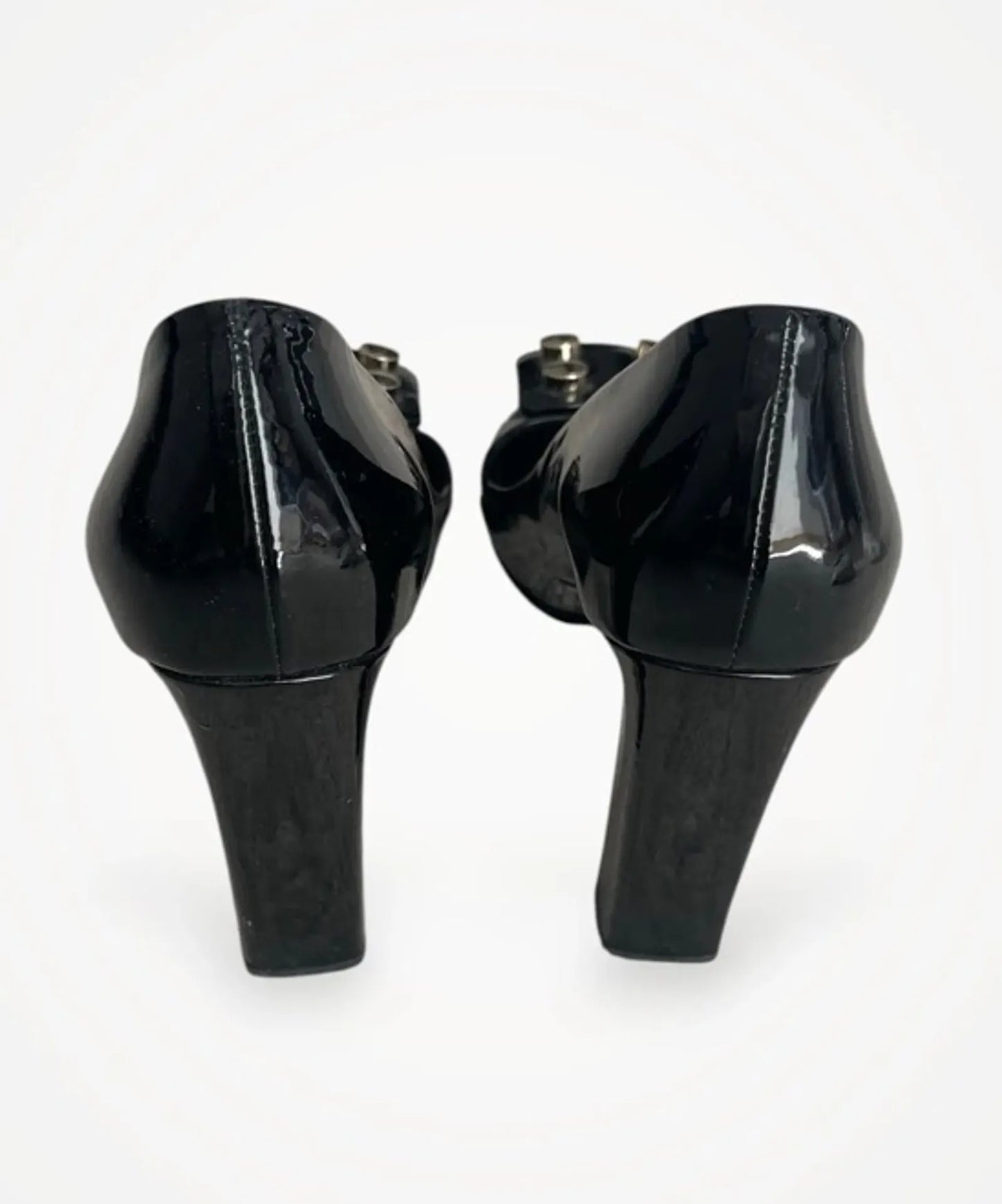 Gucci Black Patent Leather-skinnklackar