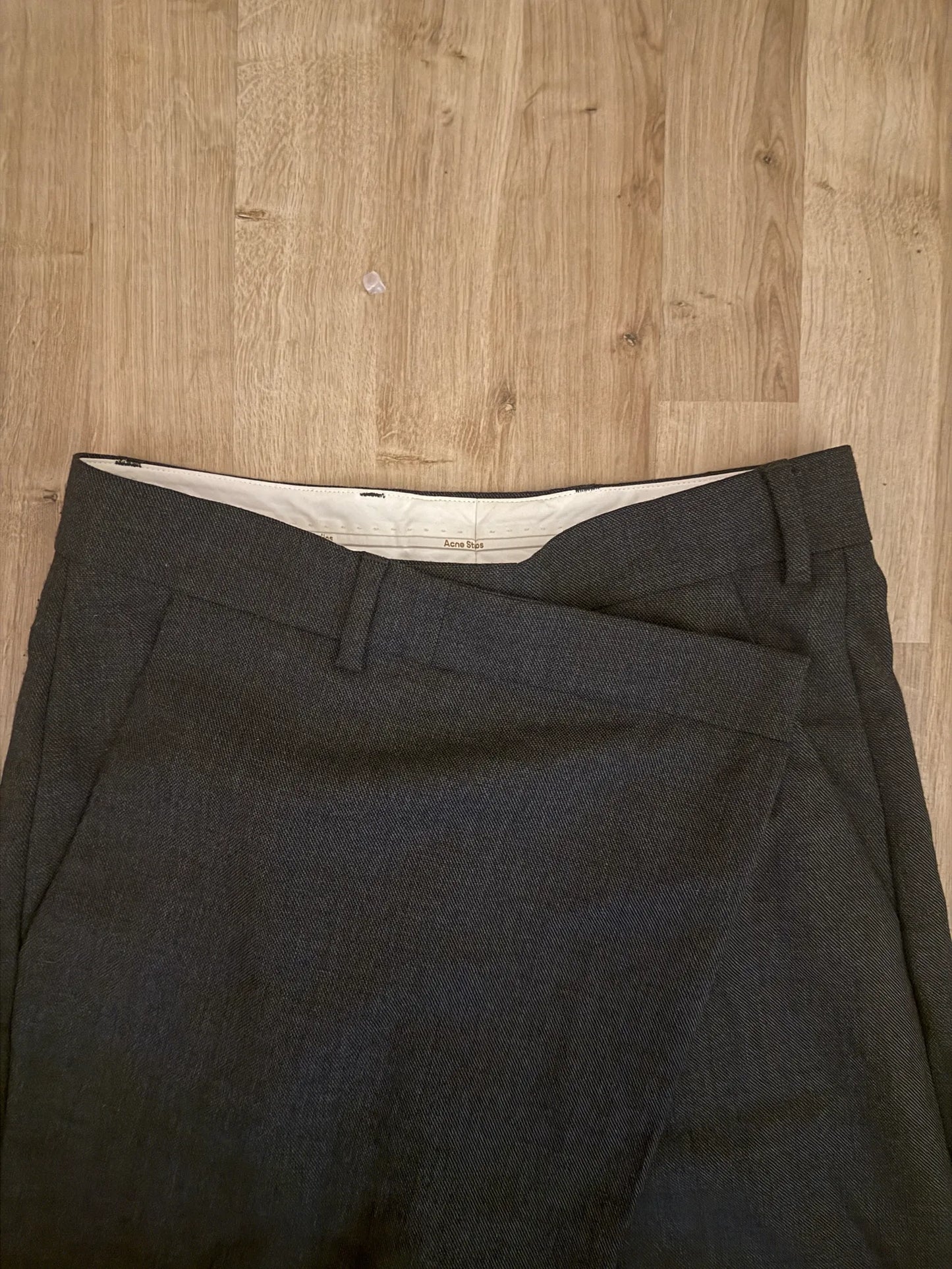 Acne Studios Gray Wrap-kostymbyxor