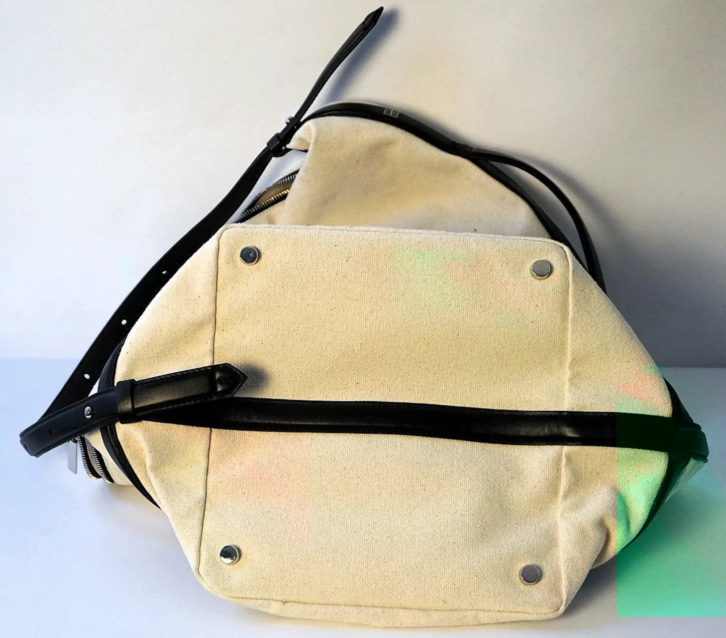 Toteme Leather-trimmed Canvas Sling-skinnaxelremsväska NWOT