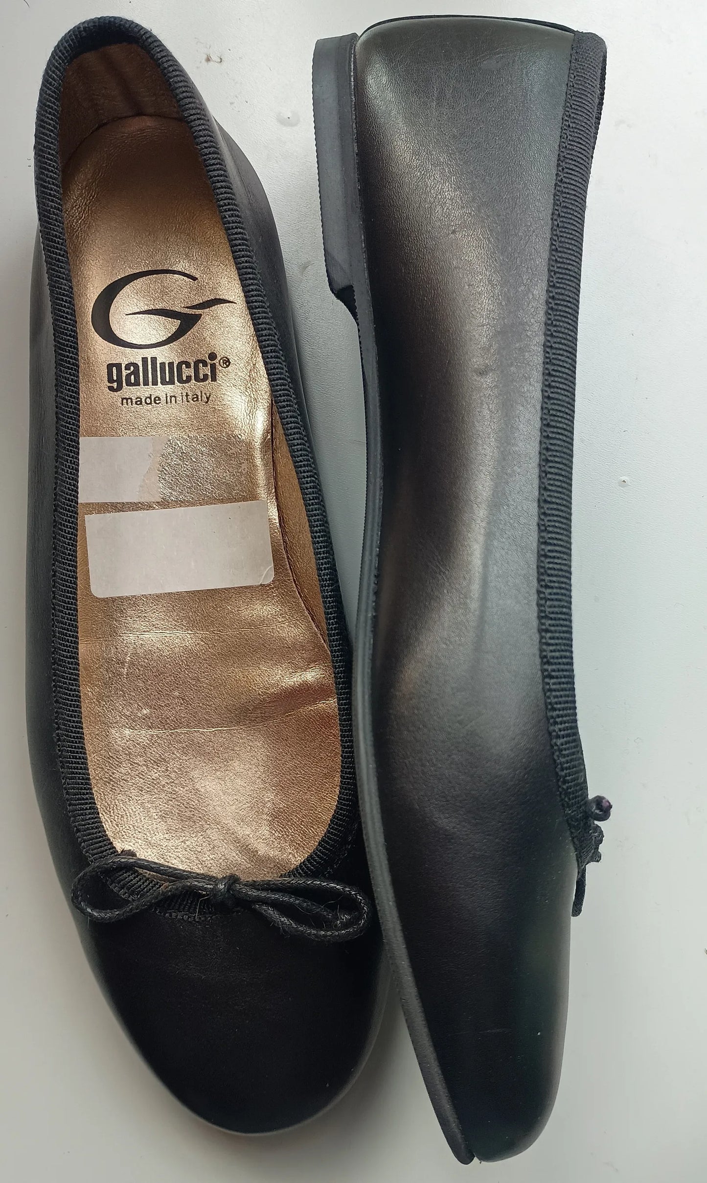 Gallucci-skinnballerinaskor NWOT