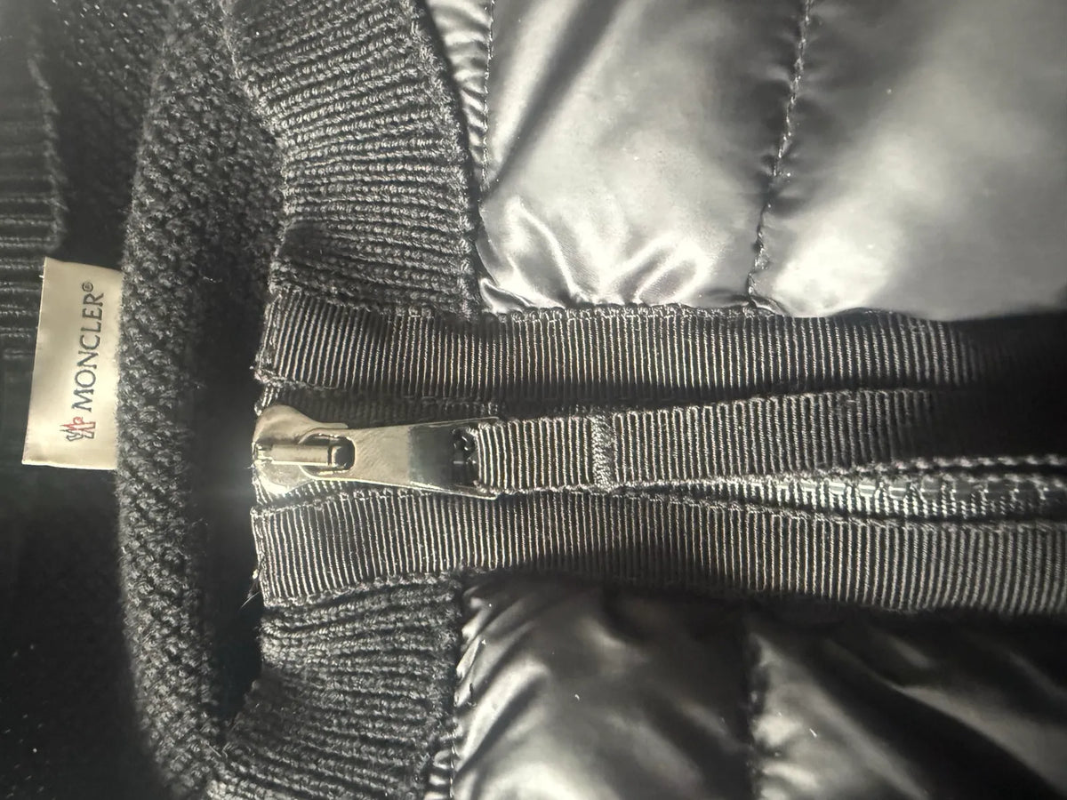 Moncler Maglione Tricot Alla Coreana Knitted High Puffer jacket