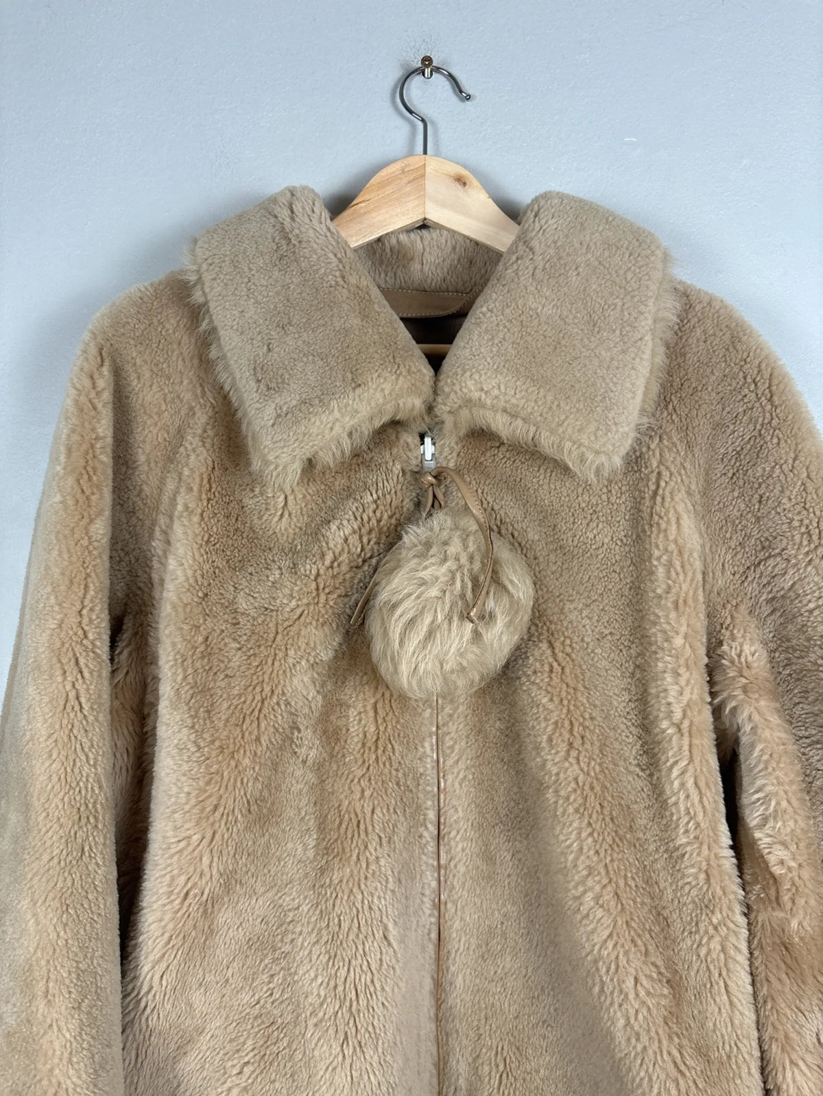 By Malene Birger Odellies-skinnpälsjacka