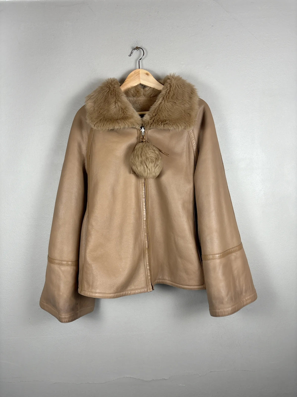 By Malene Birger Odellies-skinnpälsjacka