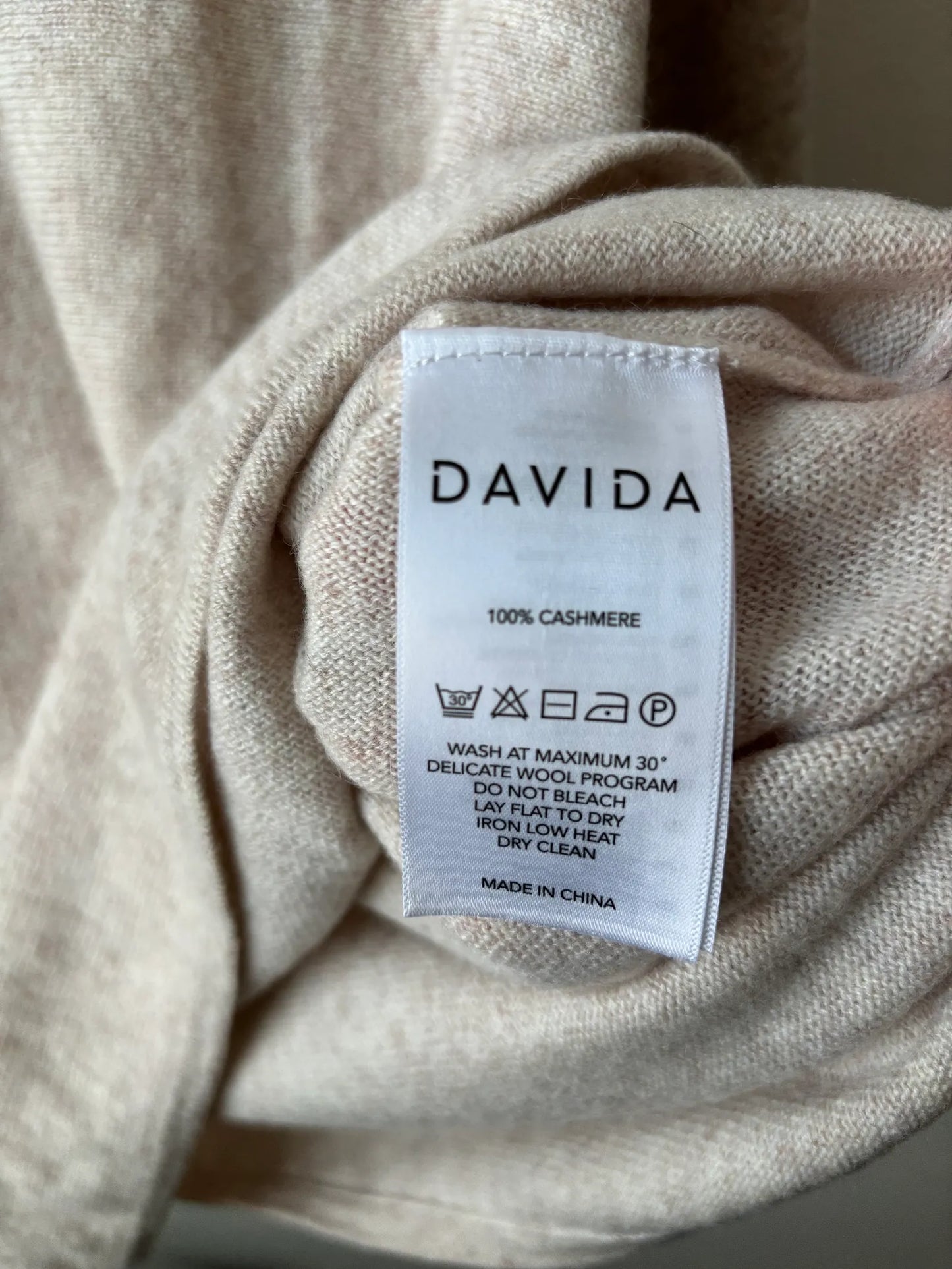 Davida Curved (sand) Sweater