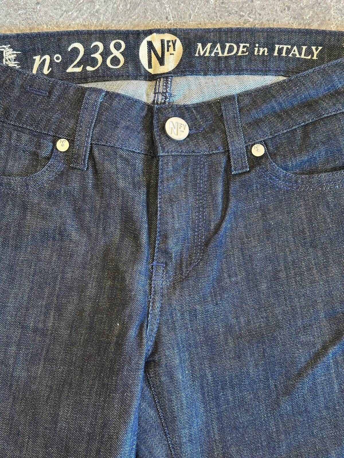Notify-jeans
