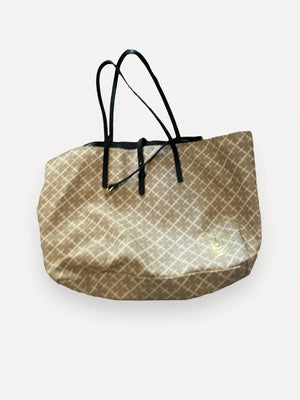 By Malene Birger-skinnaxelremsväska NWOT