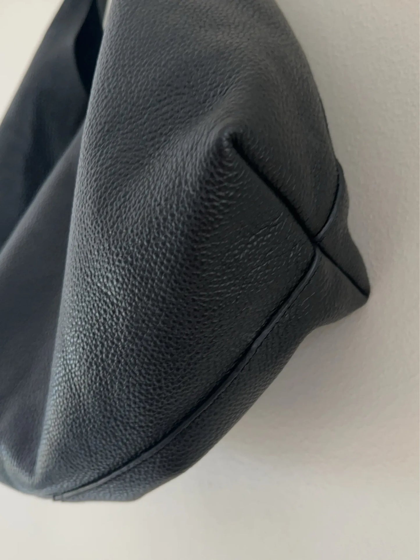 & Other Stories Tote-skinnhandväska