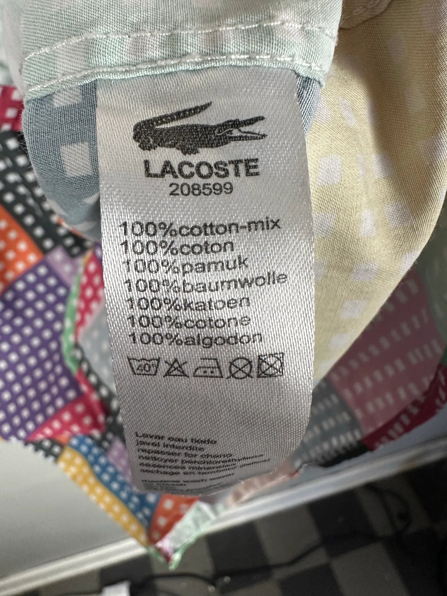 Lacoste-skjorta