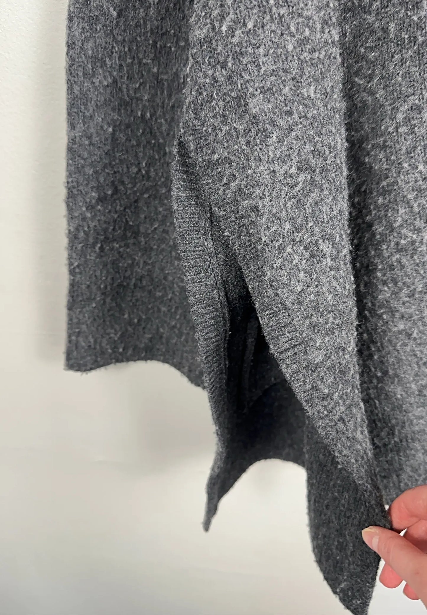 Toteme Jisr Cardigan