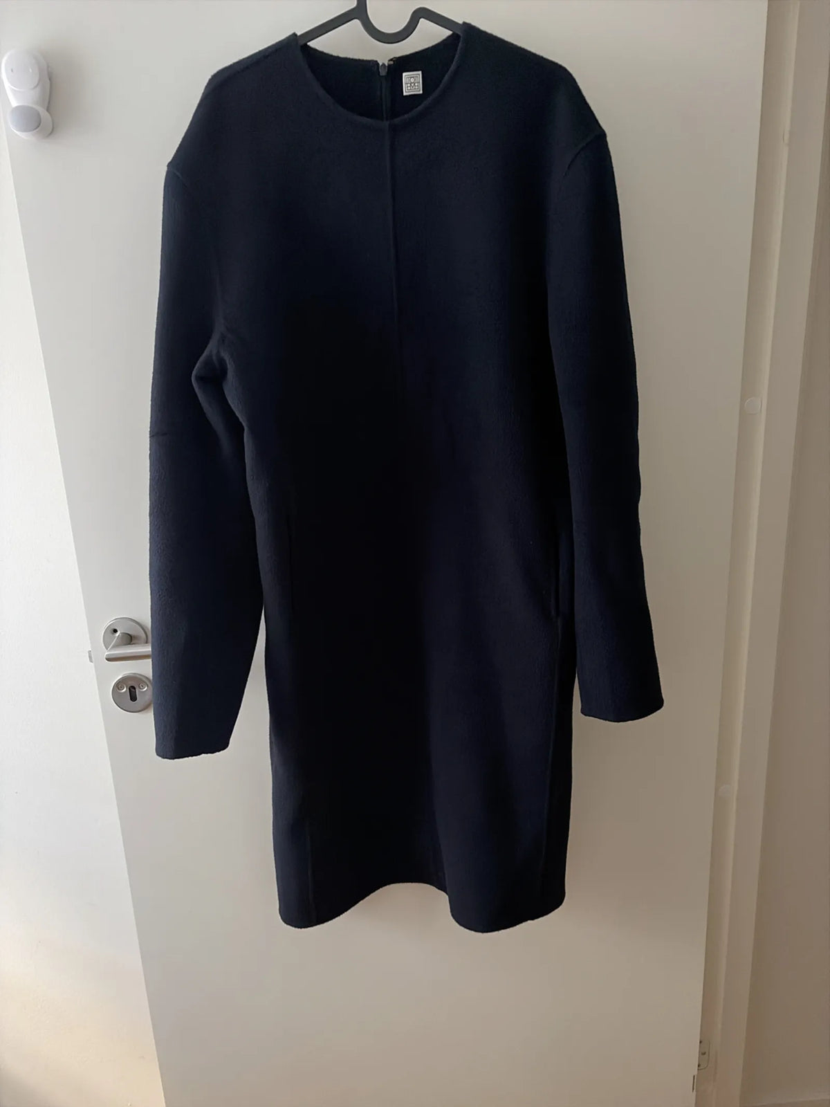 Toteme Midi Wool-ullklänning