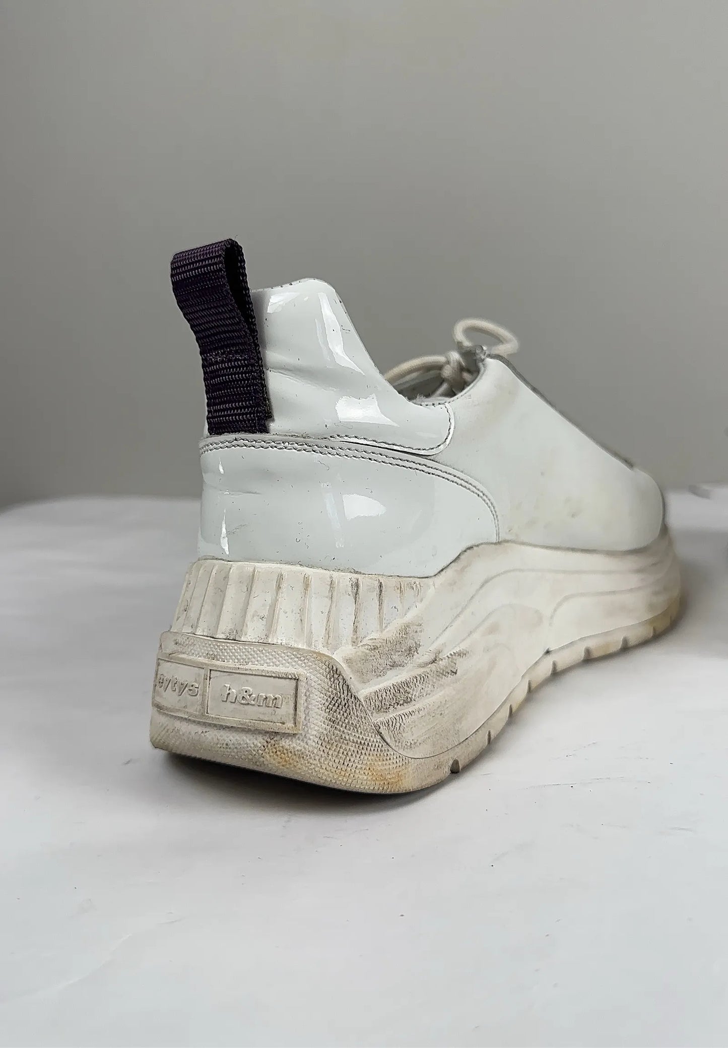 H&M X Collab-skinnsneakers