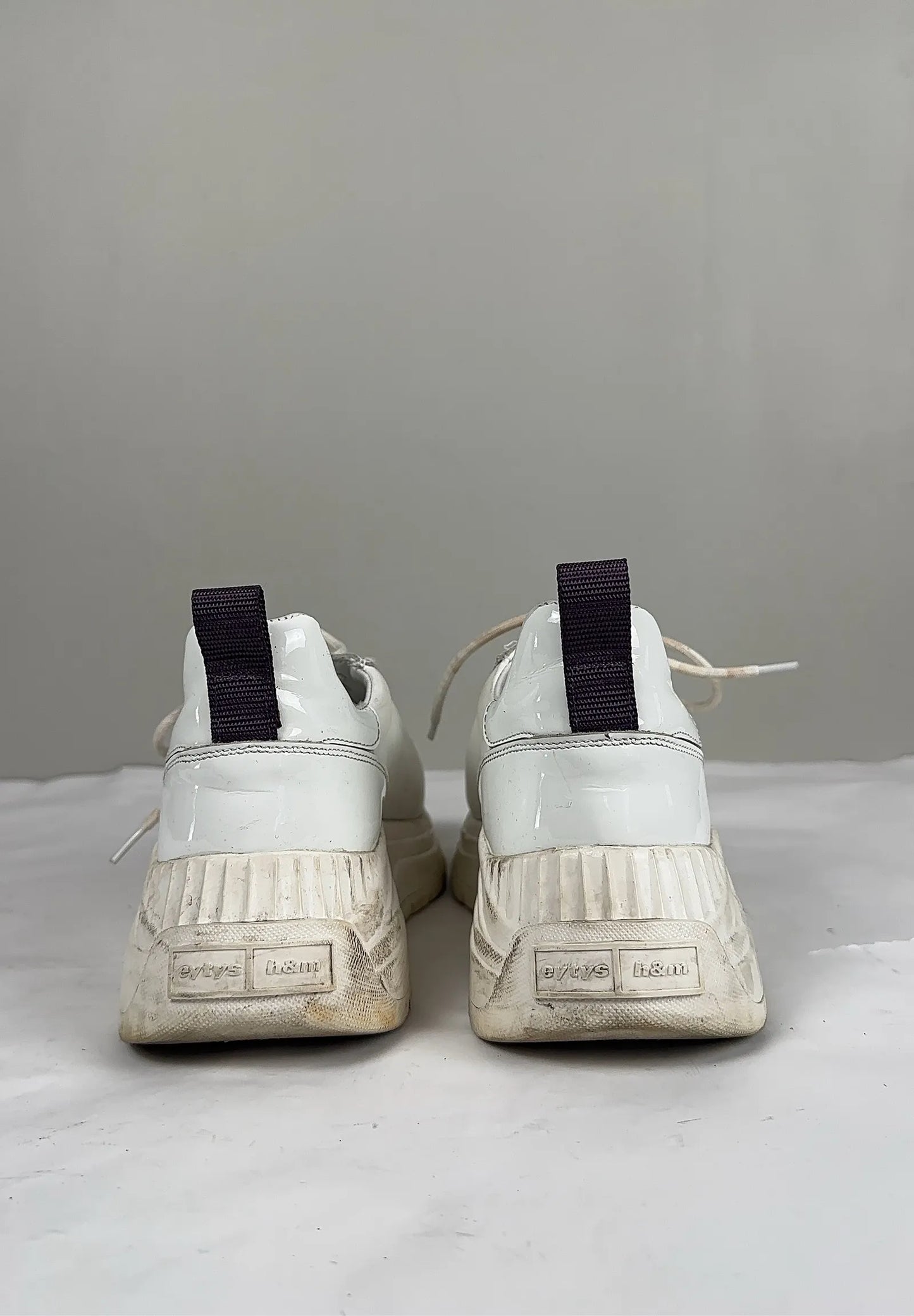 H&M X Collab-skinnsneakers