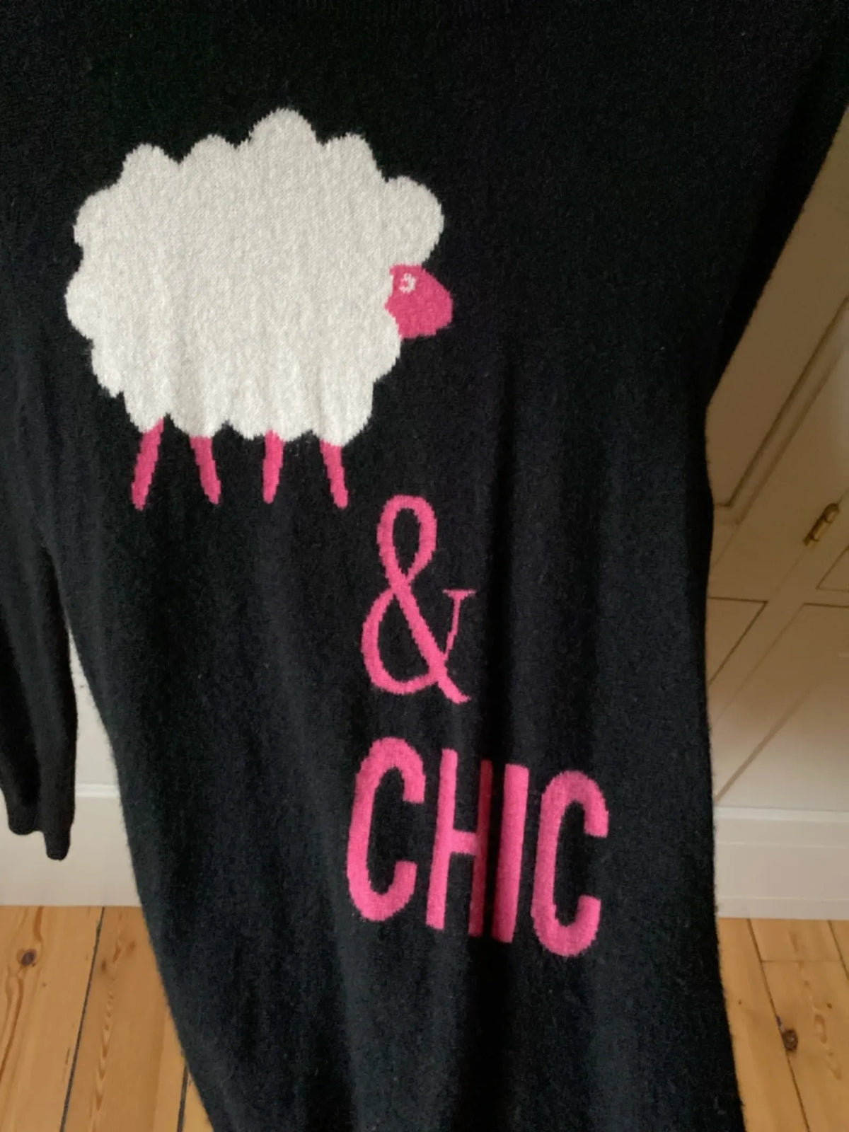 Moschino-kashmirtröja