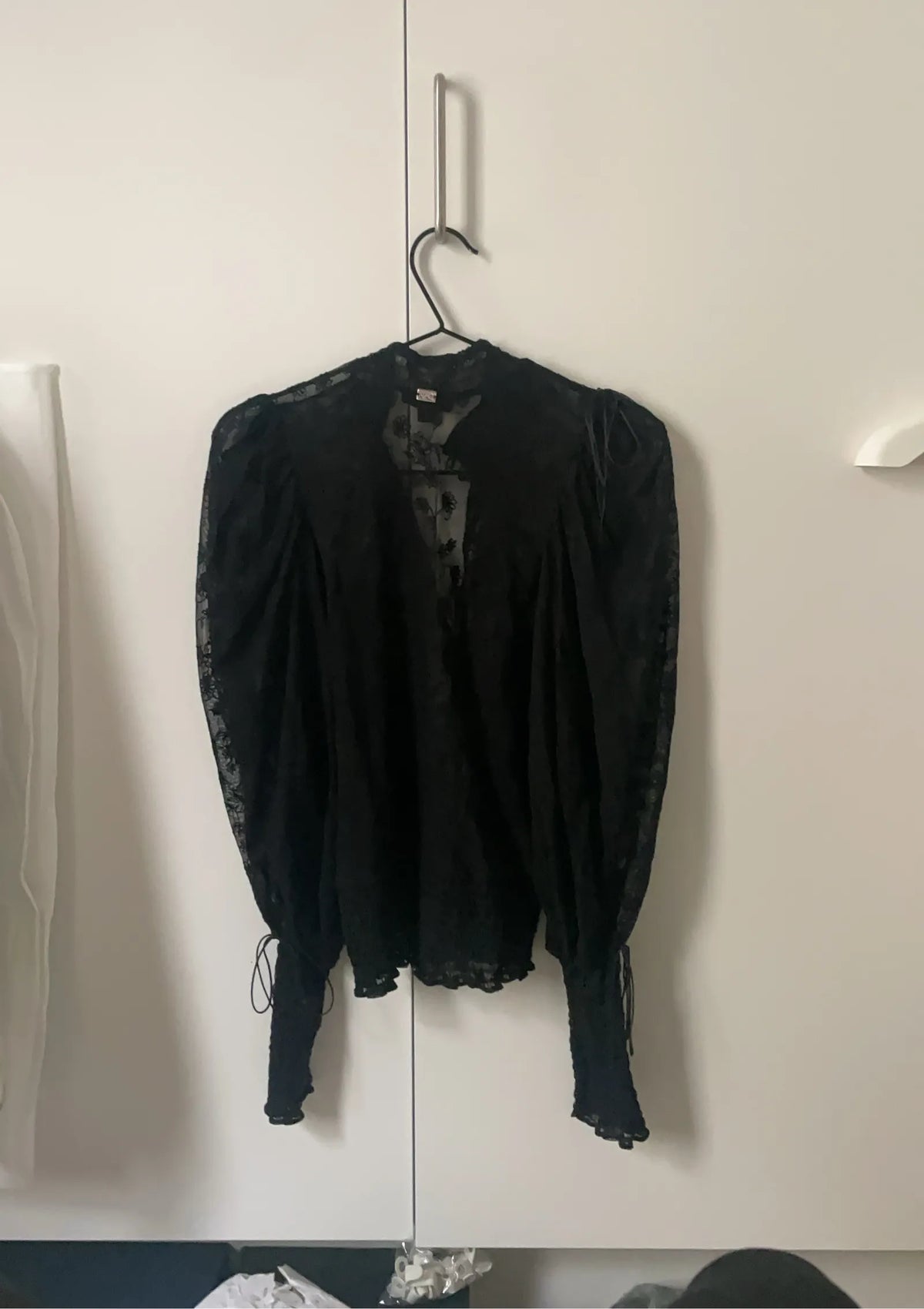 For love and Lemons-blus NWOT