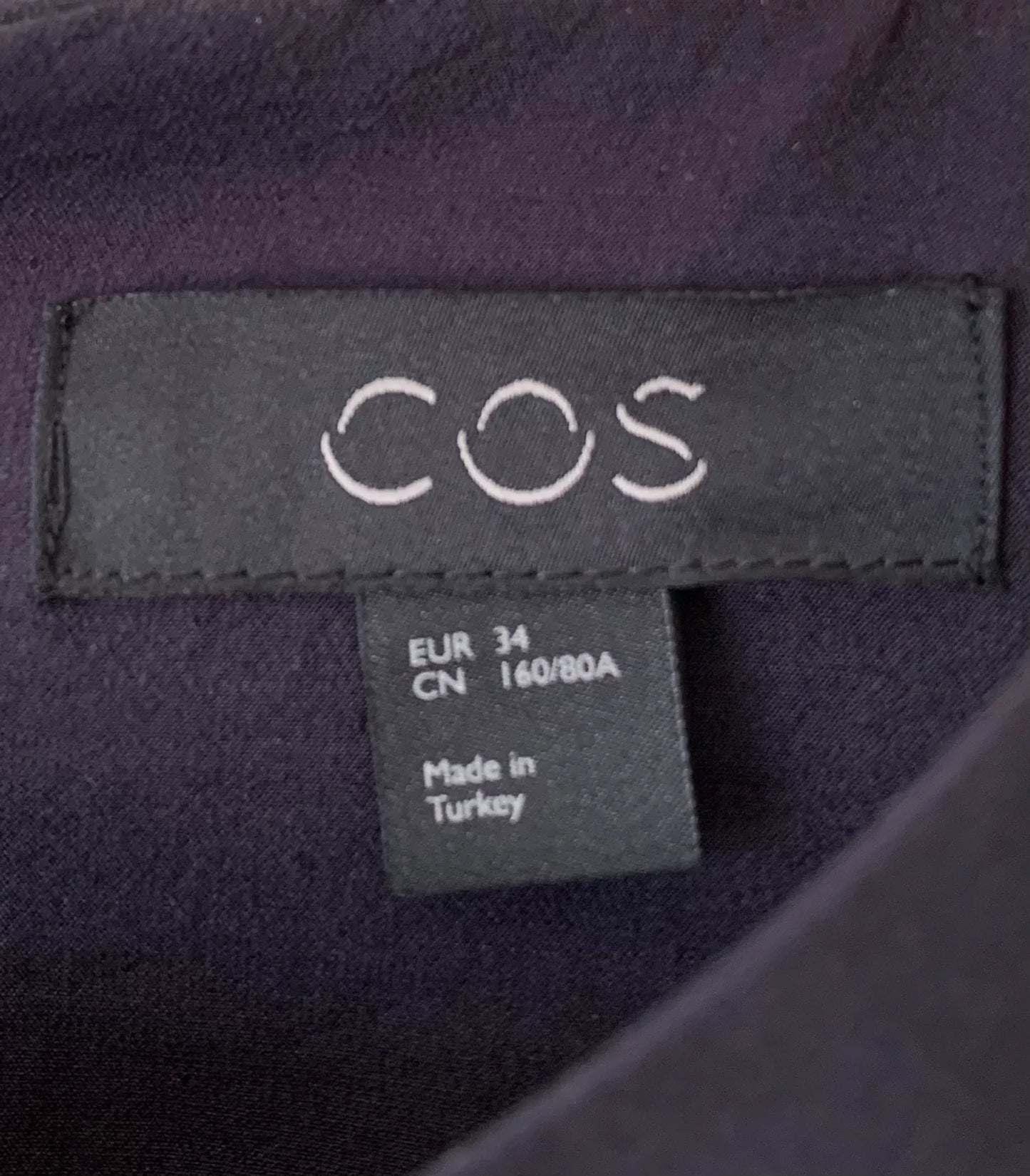 Cos-klänning