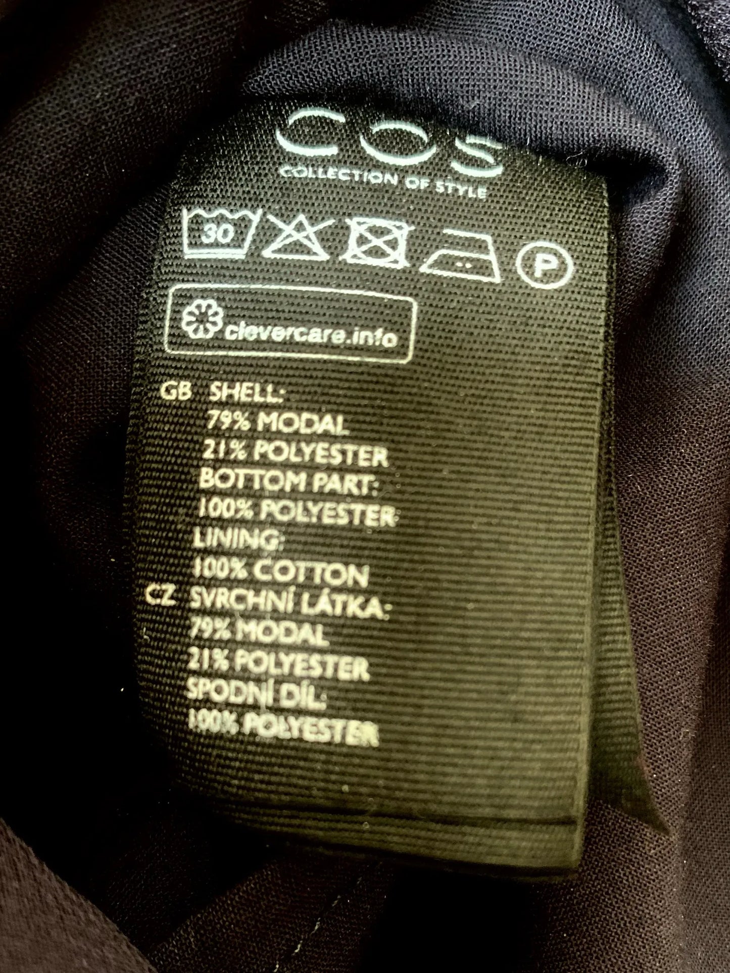 Cos-klänning