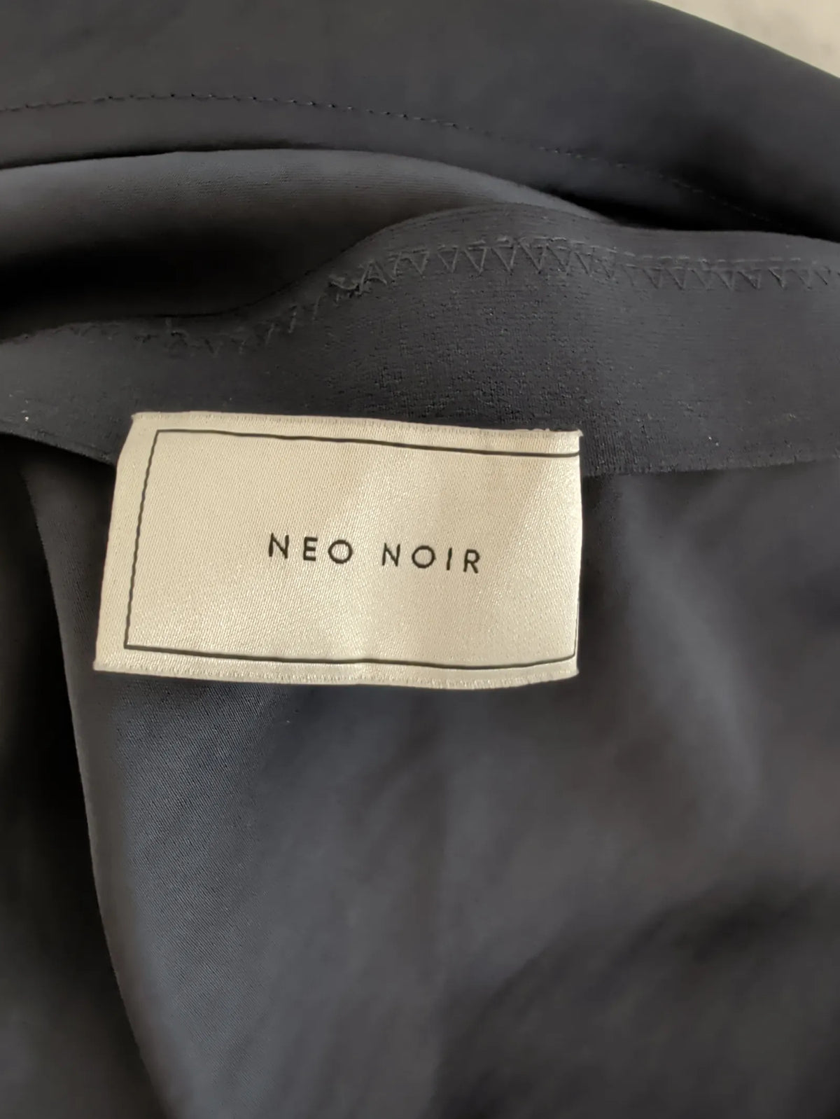 Neo Noir-kjol