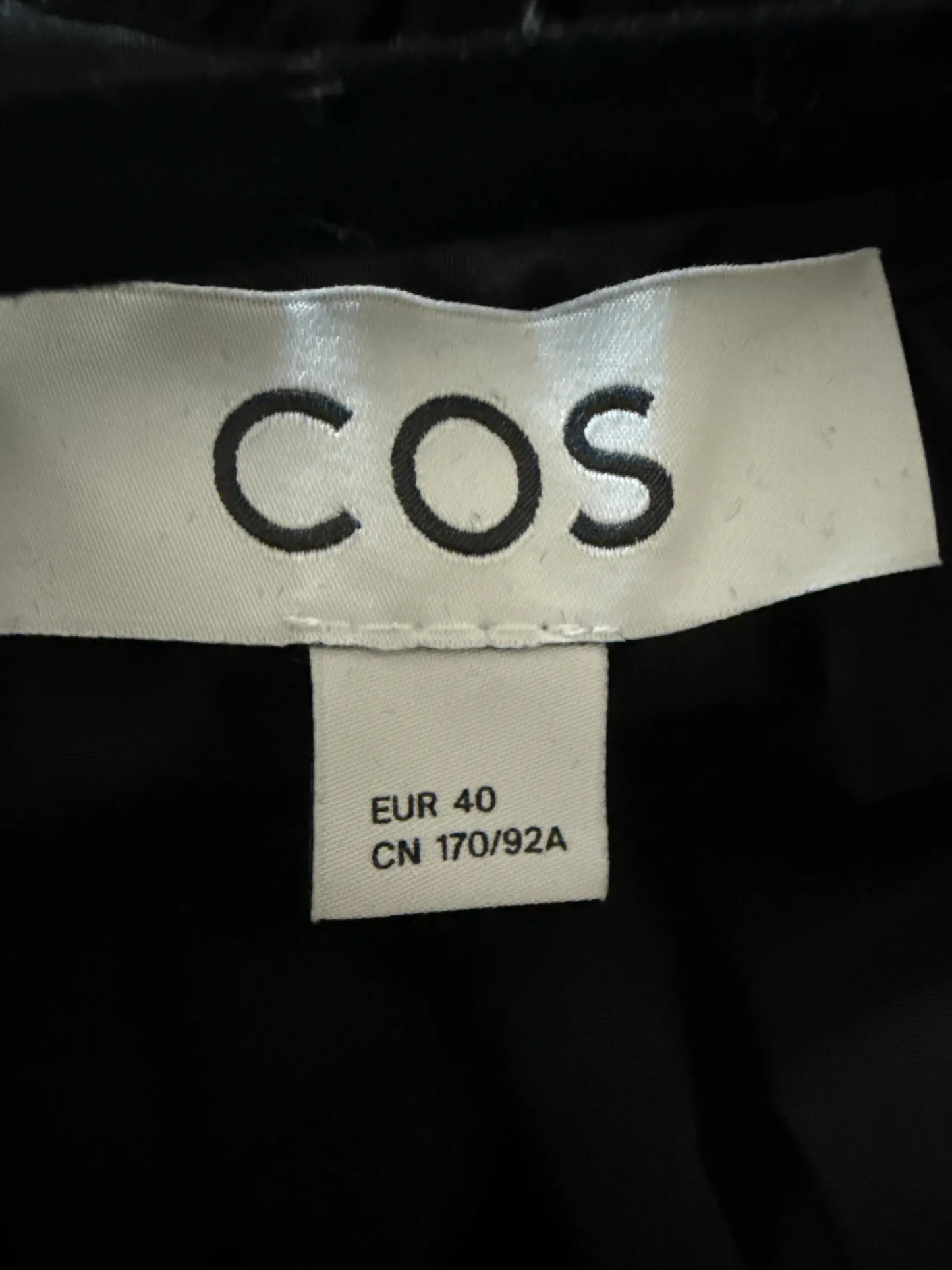 Cos-klänning
