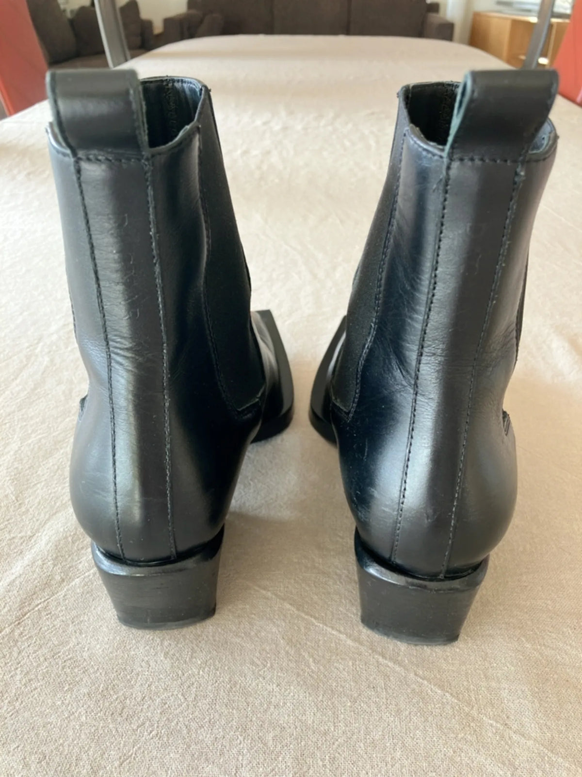Dagmar Square Toe Chelsea-skinnboots