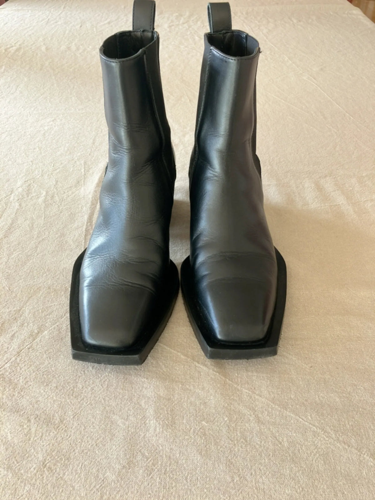 Dagmar Square Toe Chelsea-skinnboots
