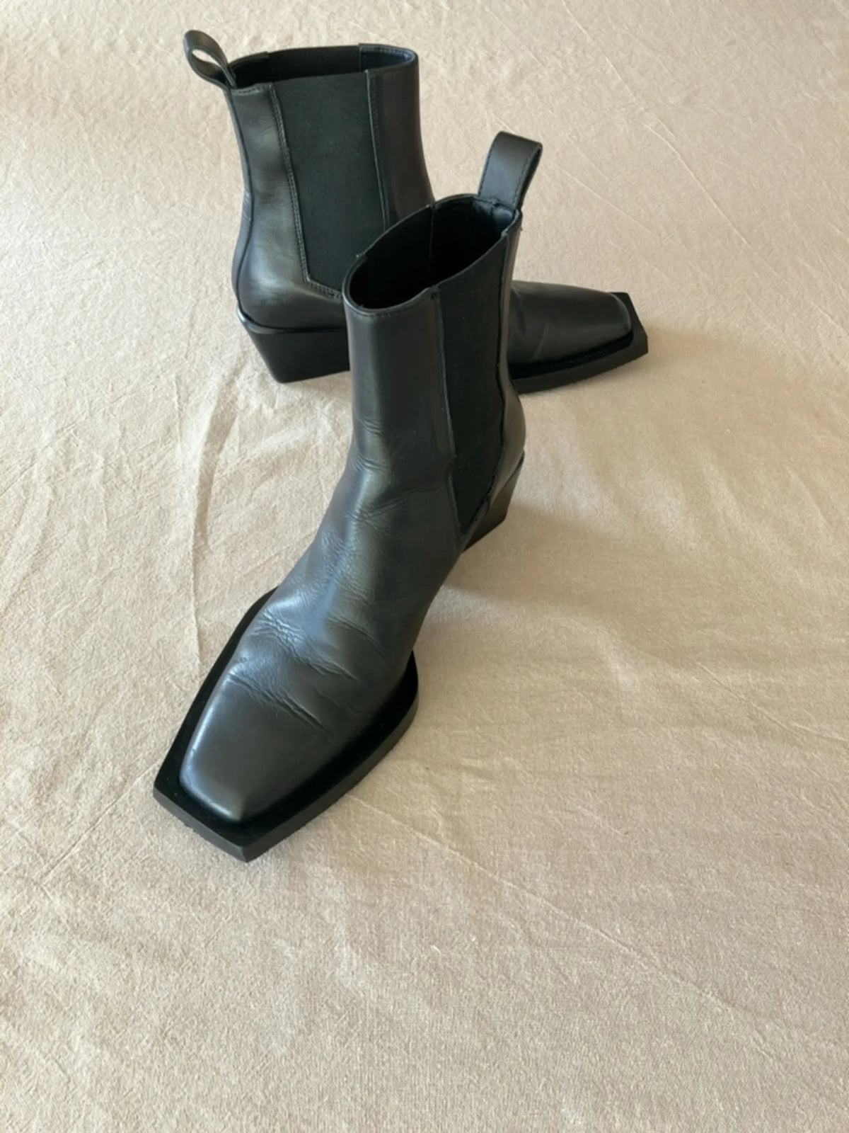 Dagmar Square Toe Chelsea-skinnboots