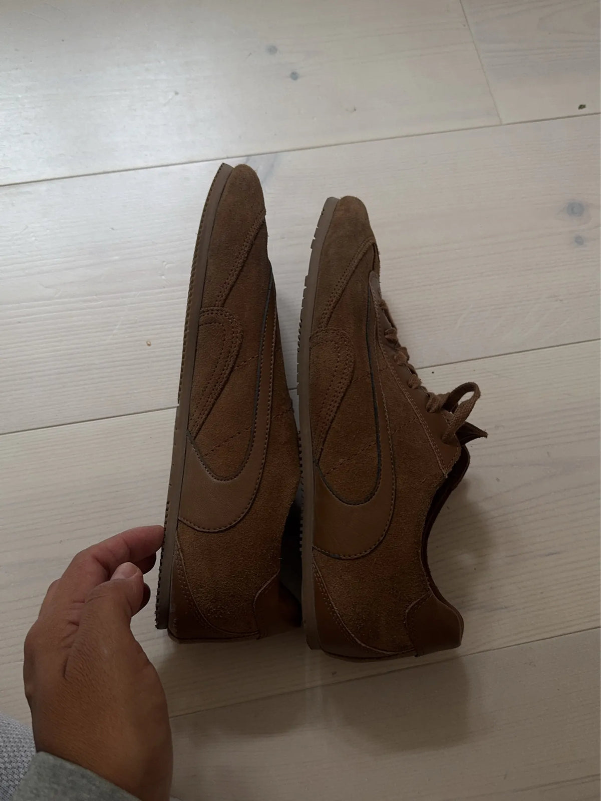 Cos Sneakers