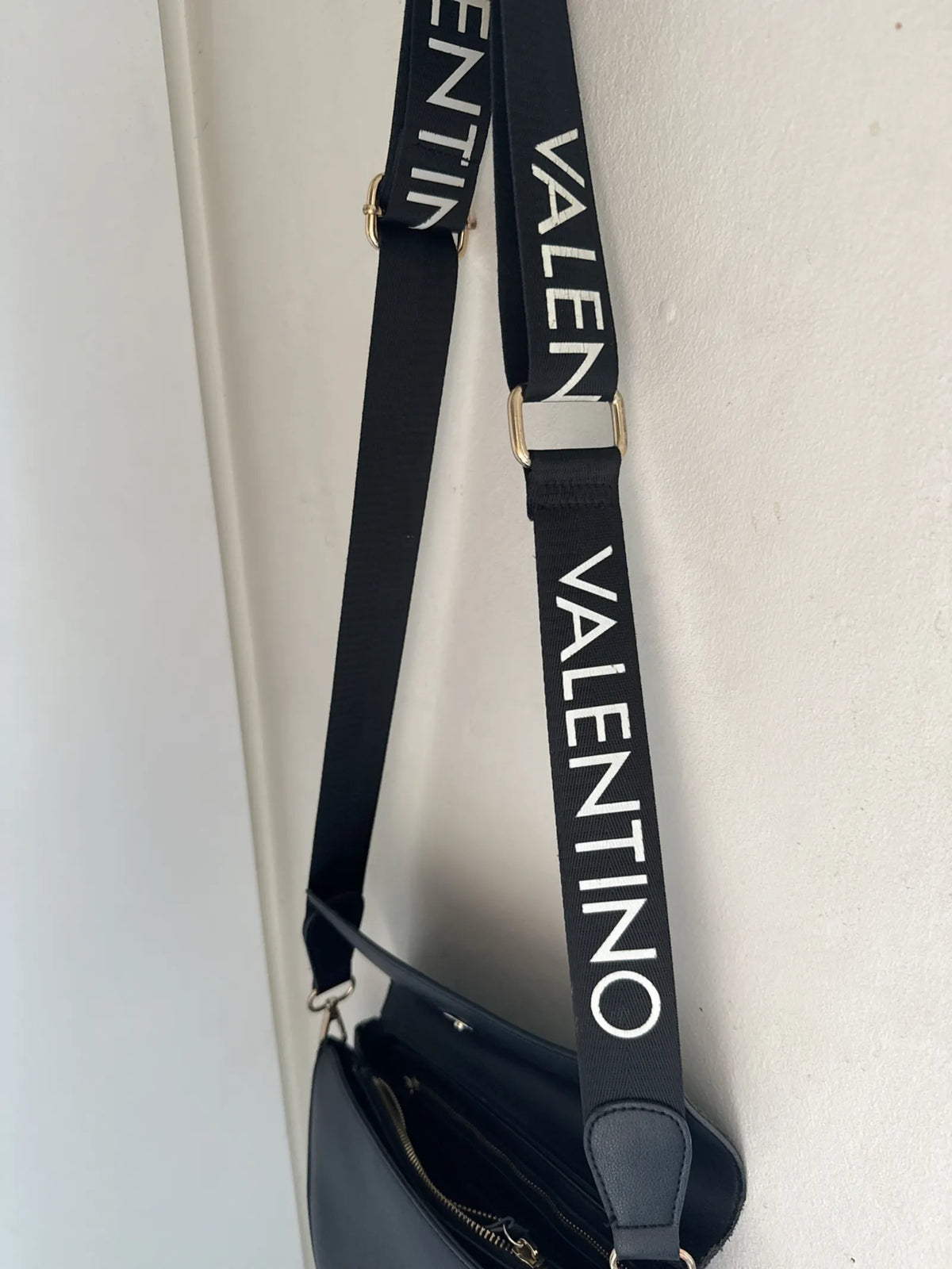 Valentino Shoulder bag