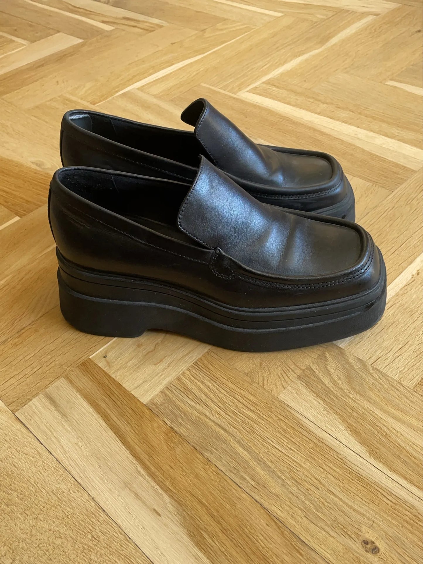 Vagabond Carla Platform Loafers