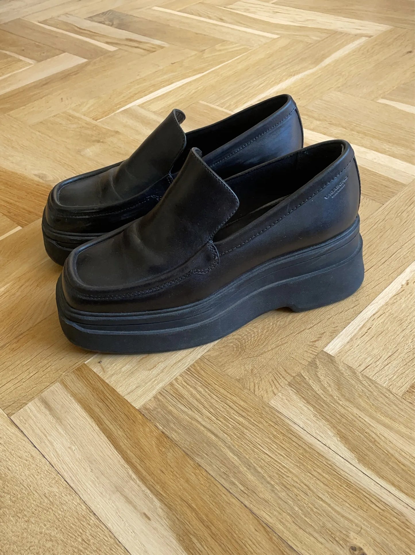 Vagabond Carla Platform Loafers