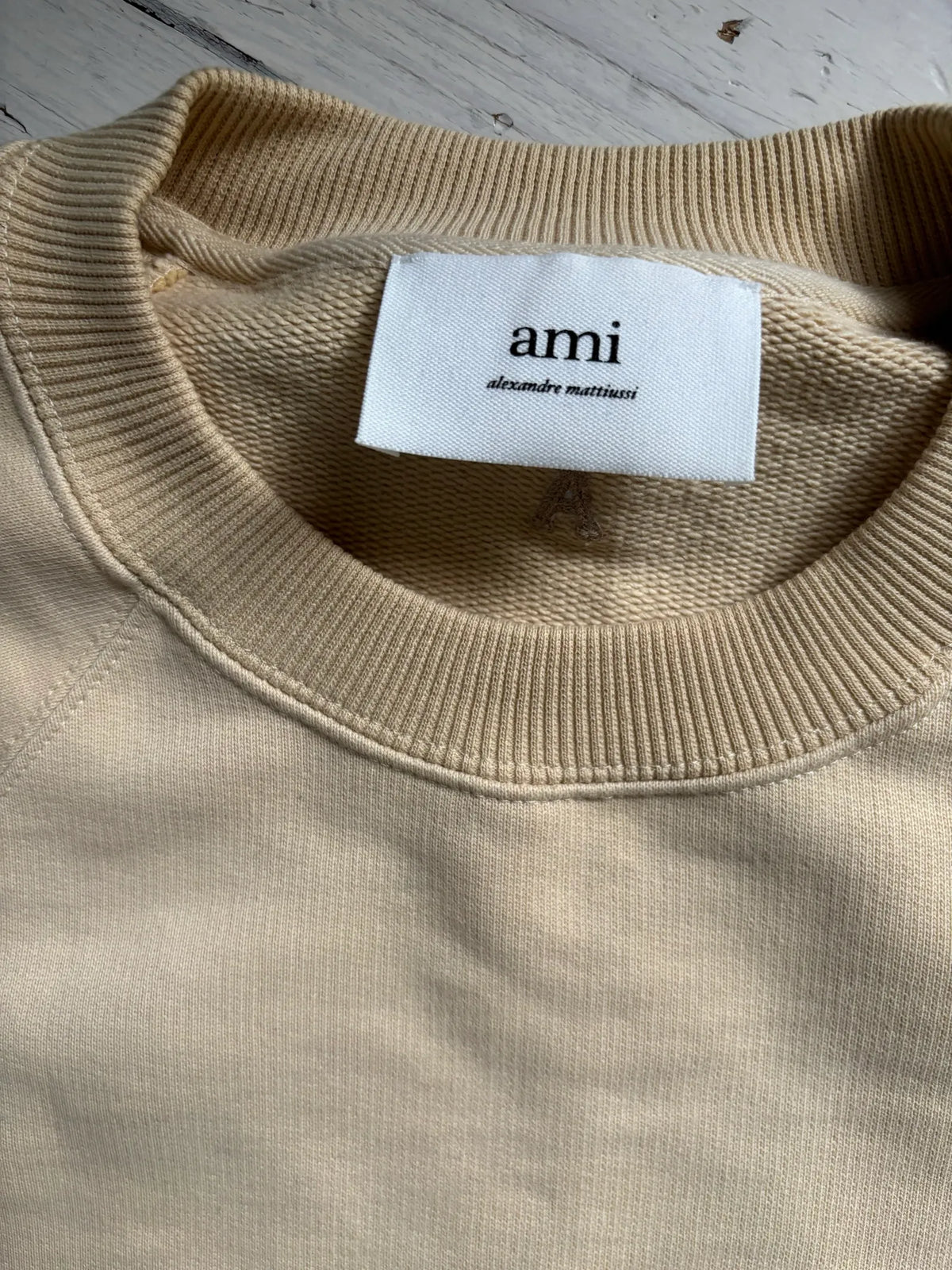 Ami-sweatshirt NWOT