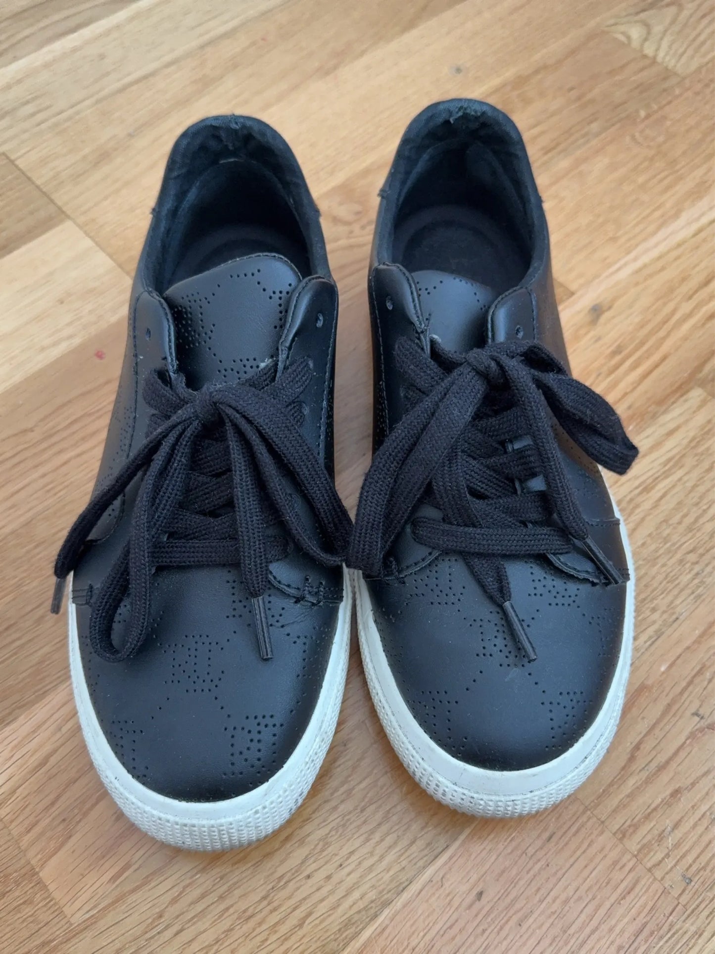 Ralph Lauren-skinnsneakers