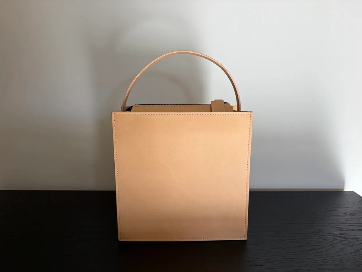 Labienhecha-skinnaxelremsväska NWOT