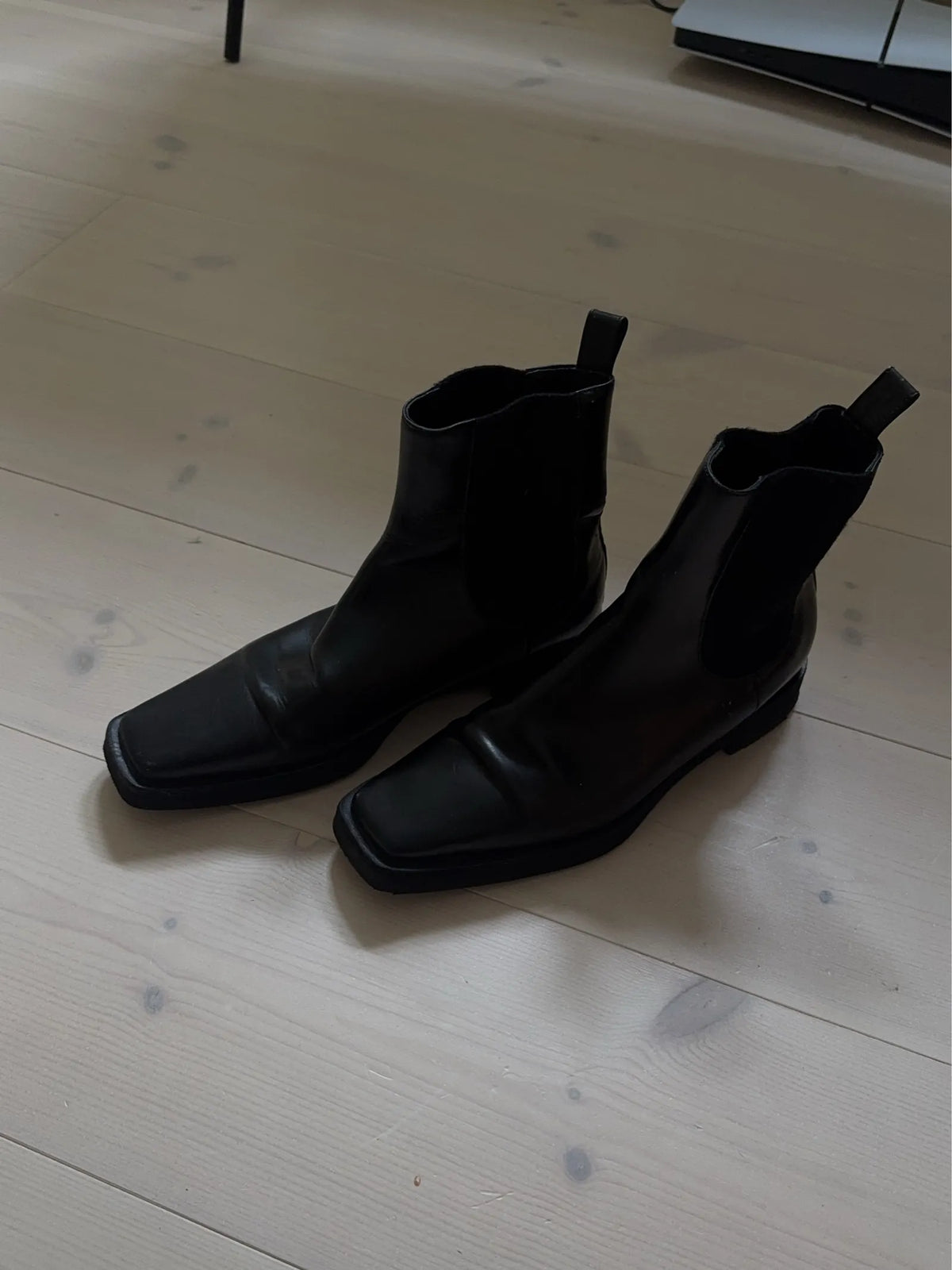 Toteme Chelsea- Med Fyrkantig Tå Boots