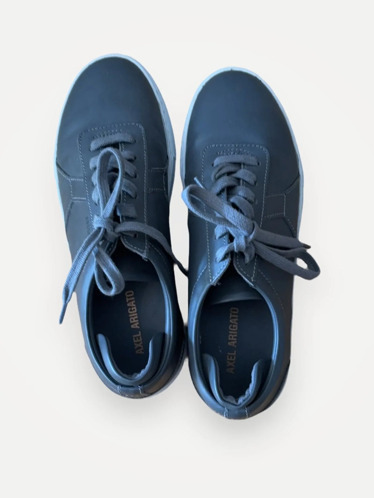 Axel Arigato-skinnsneakers NWOT