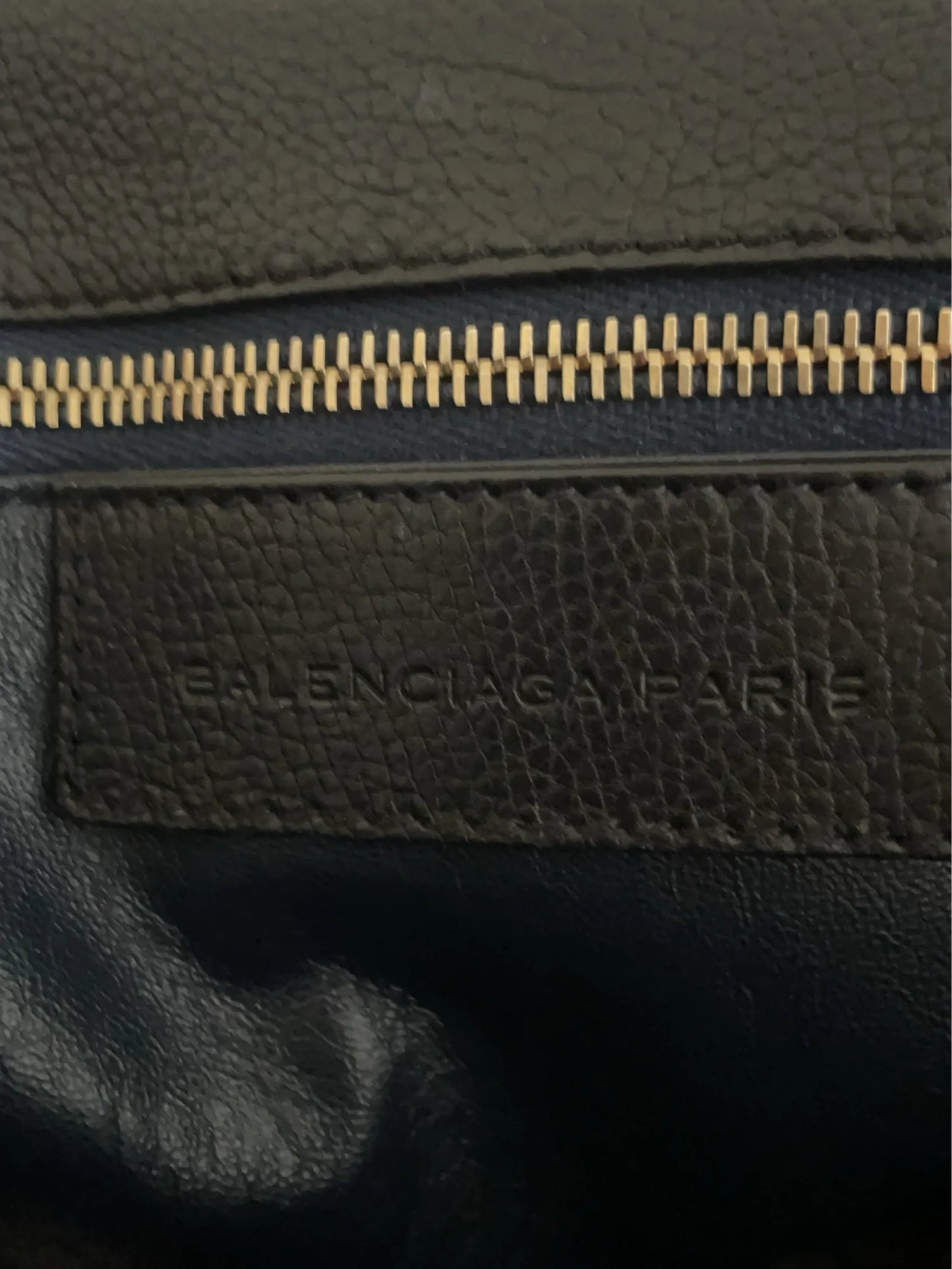 Balenciaga-skinndatorväska