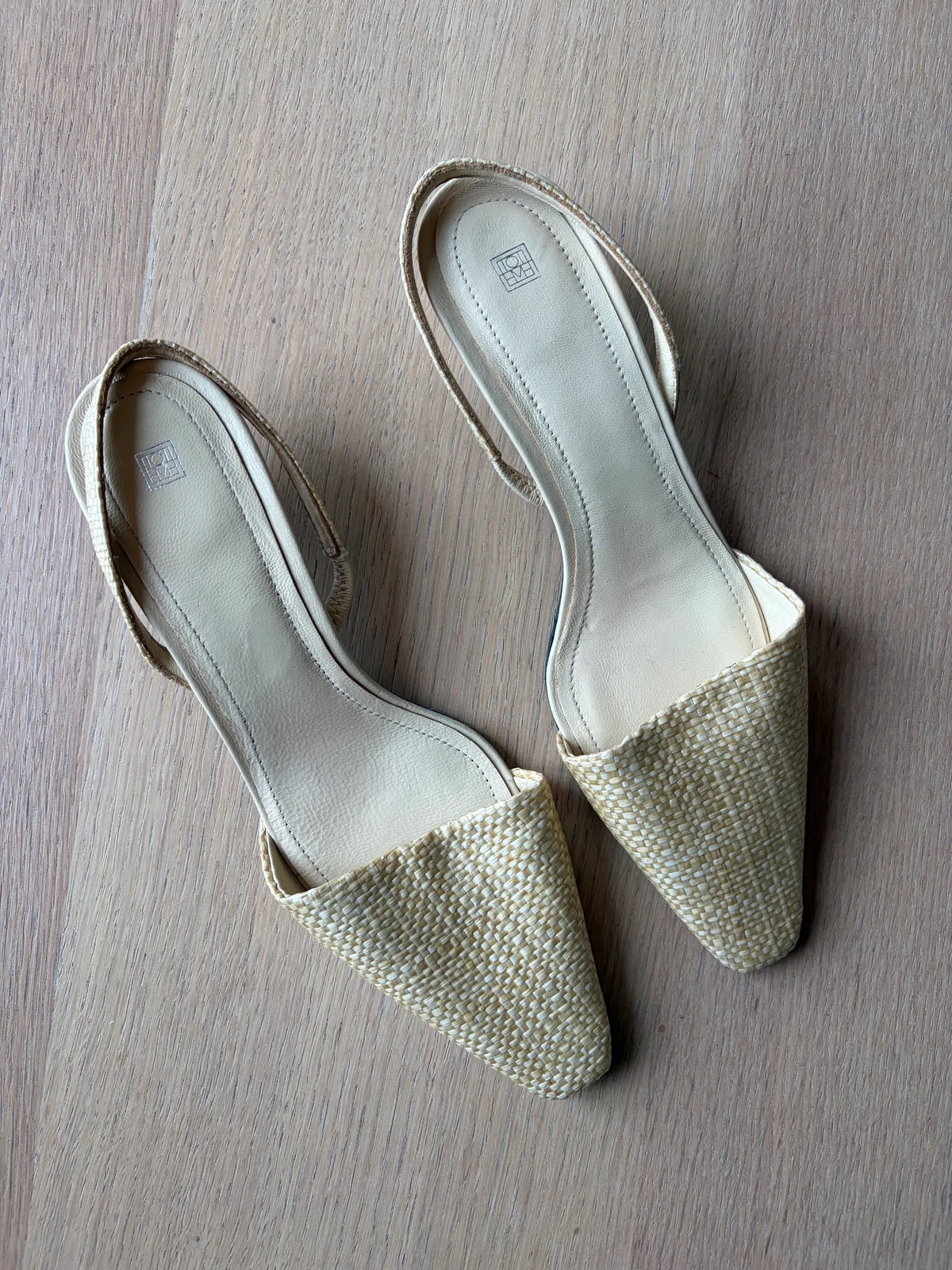 Toteme Raffia Slingbacks-klackar NWOT