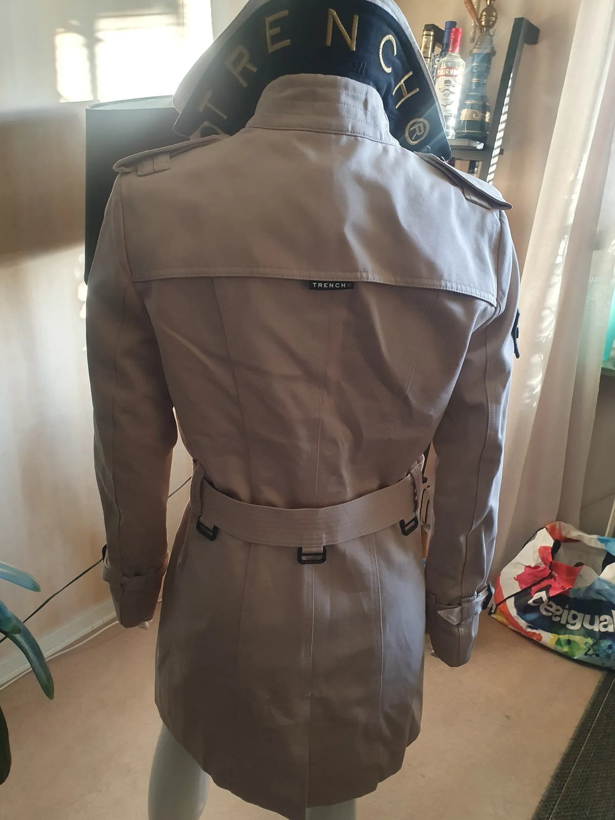 Trench London-trenchcoat NWOT