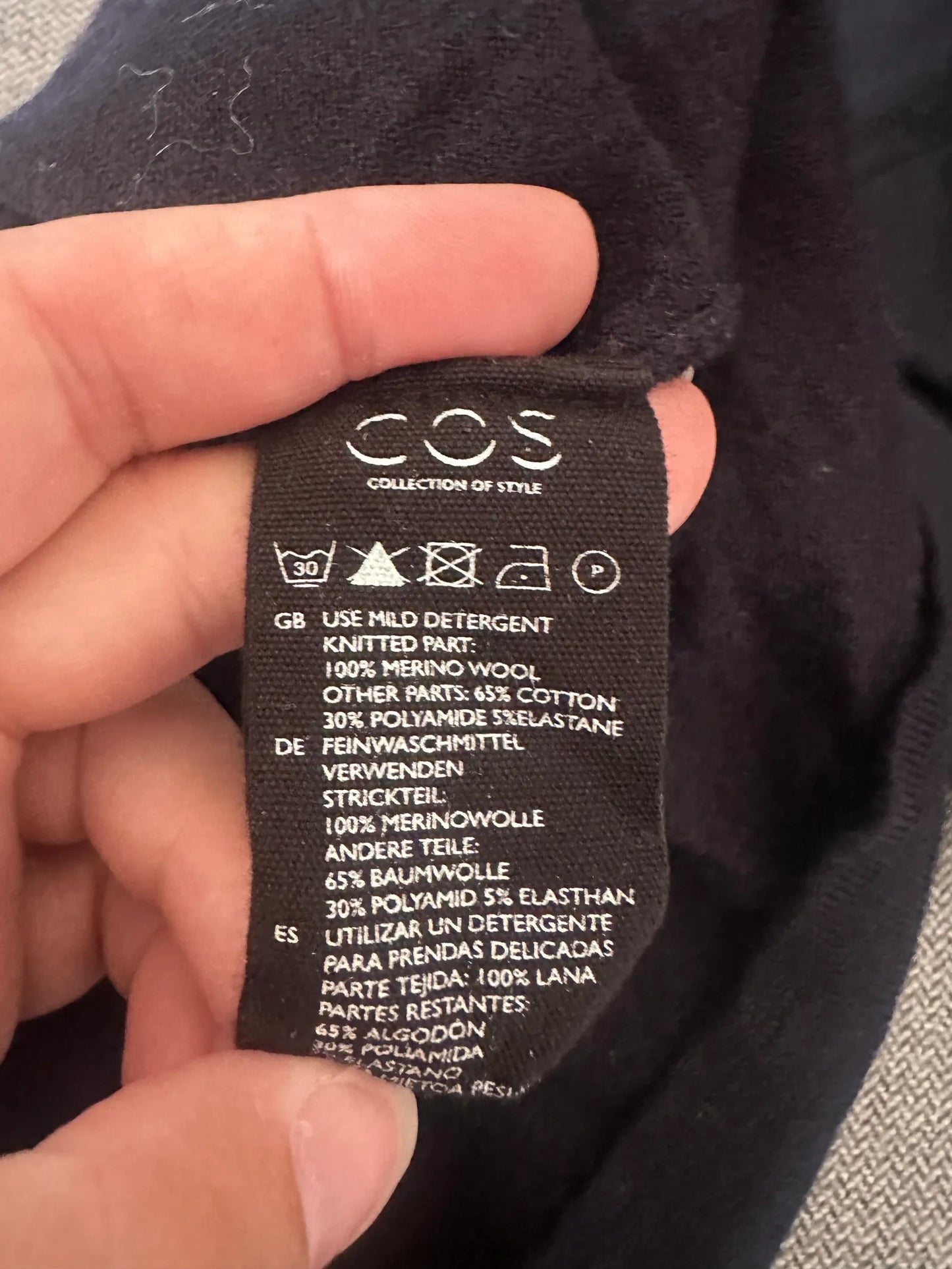 Cos-ullklänning