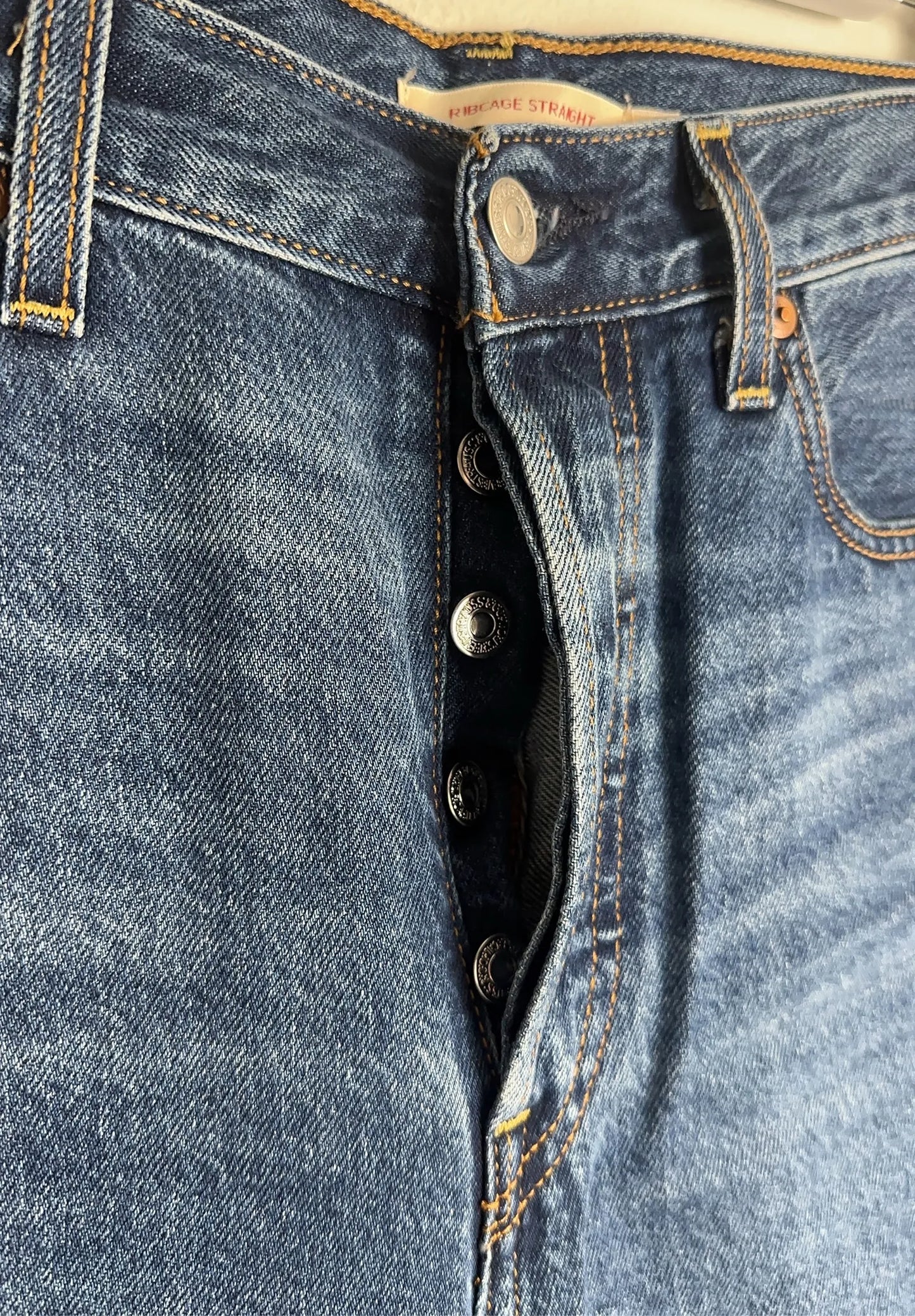 Levi's Ribcage Straight Jeans