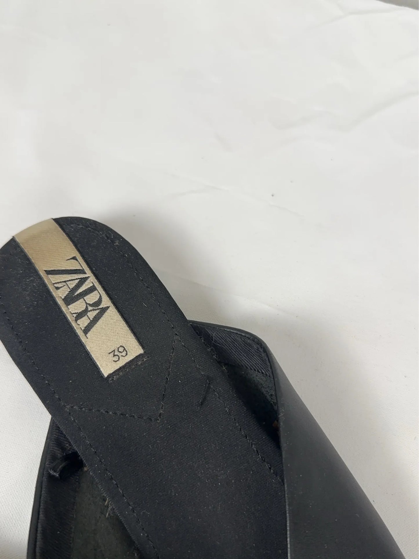 Zara-skinnsandaler
