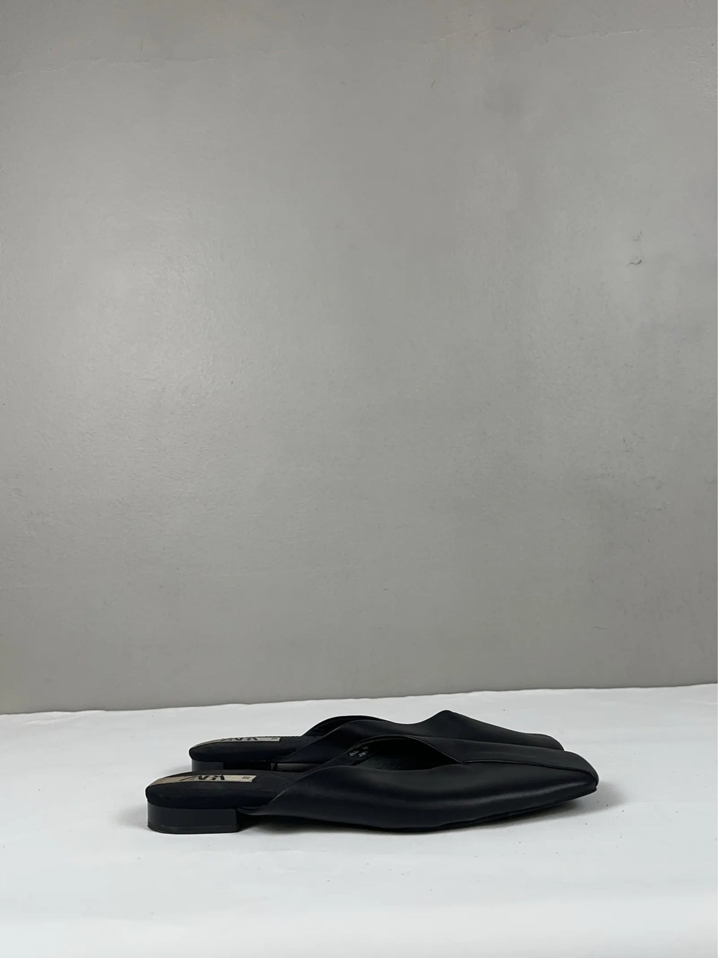 Zara-skinnsandaler
