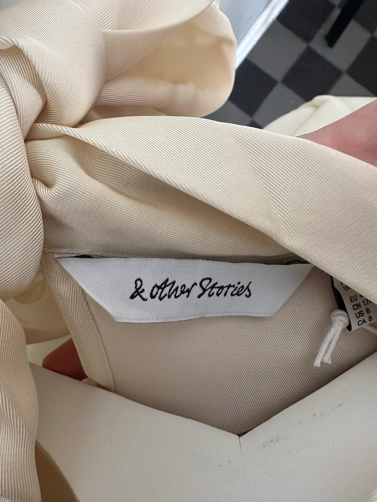 & Other Stories-blus