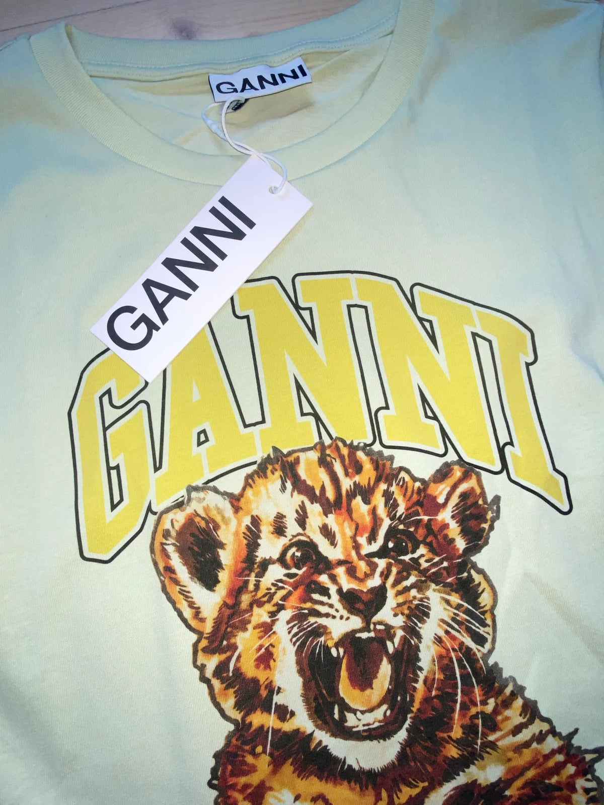 Ganni-t-shirt NWT